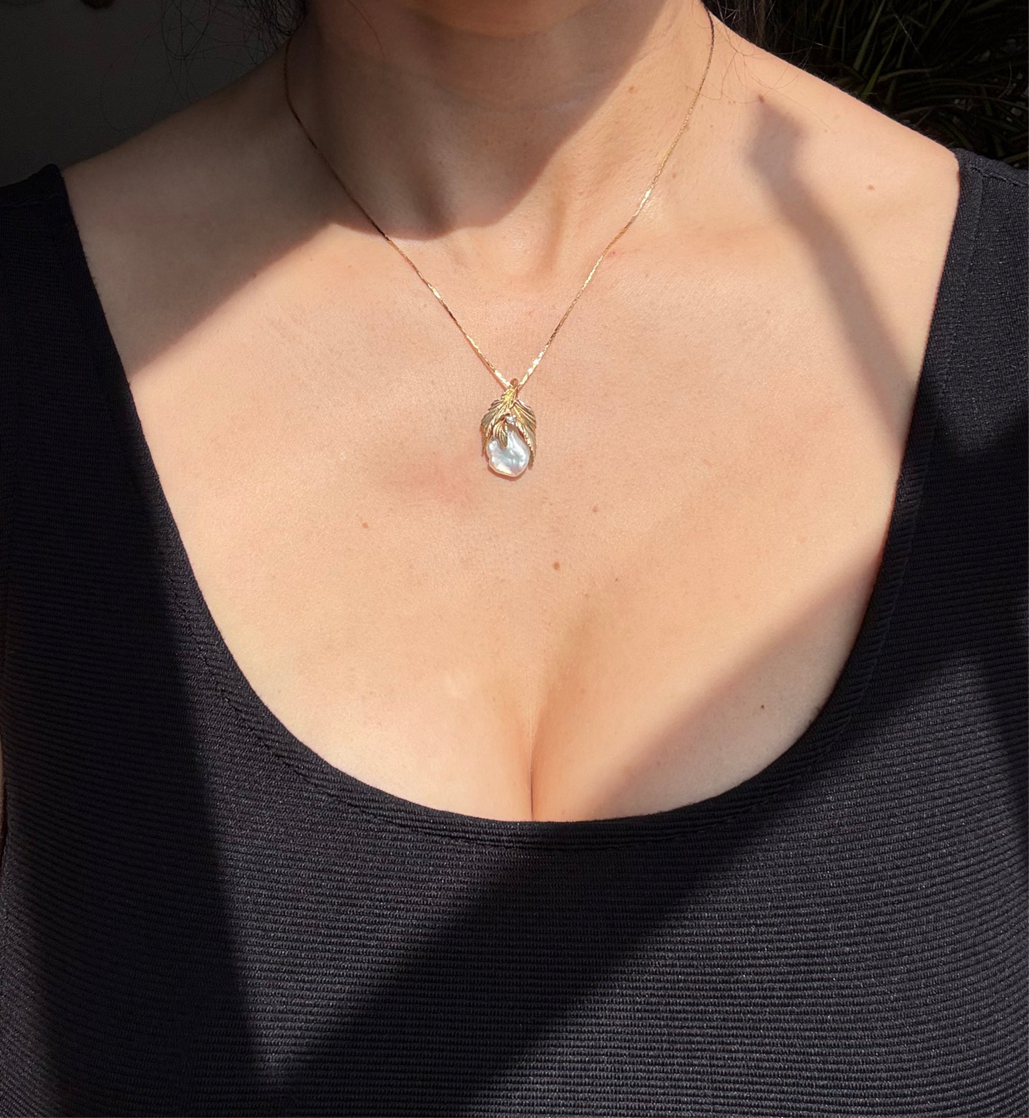 Pretty 14k Gold Baroque & Diamond Accented Leaf Motif Pendant (NO CHAIN)