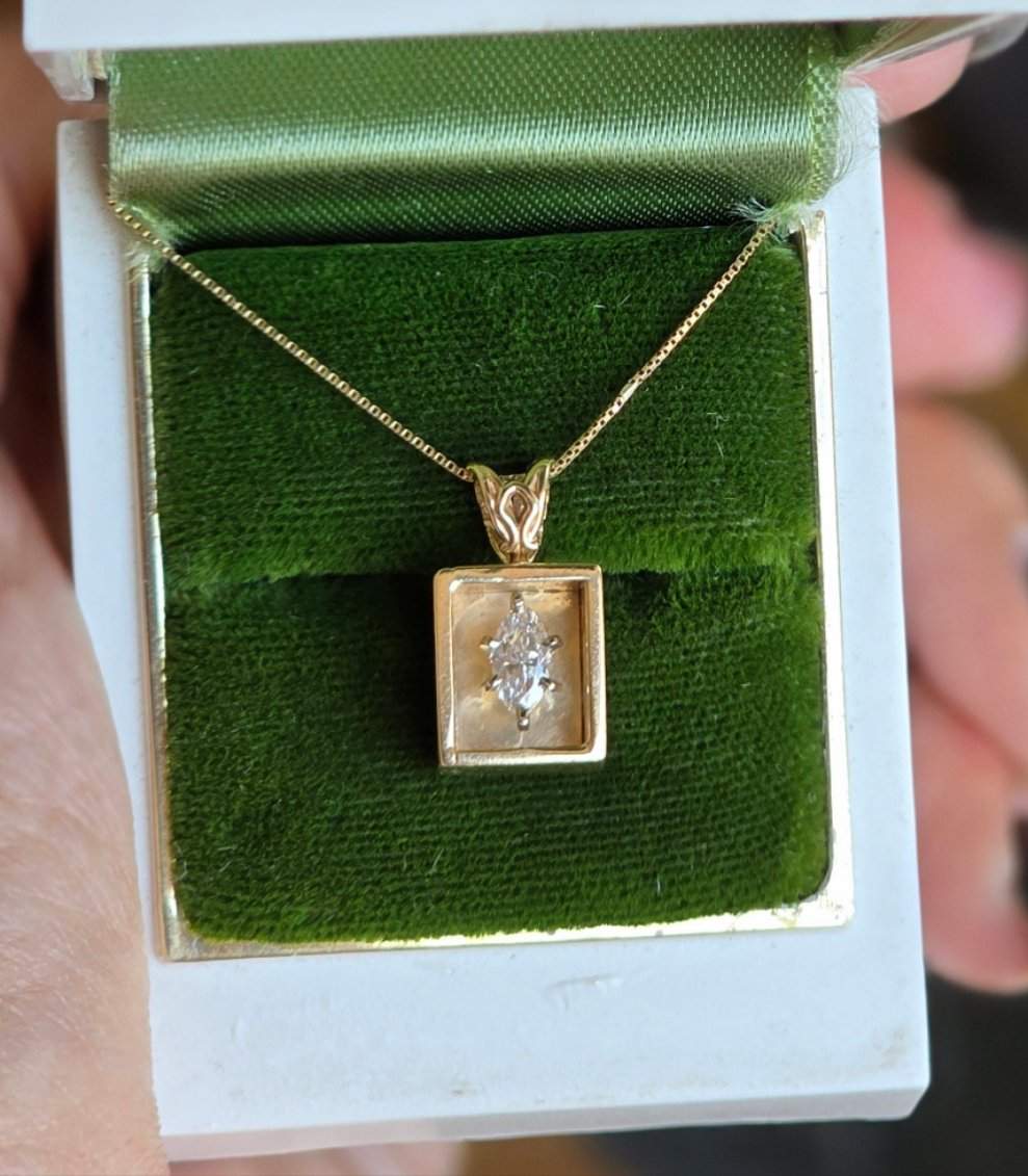 Gorgeous 14k Solid Gold Hefty Shadow Box Framed Marquise Diamond Pendant With Dainty Box Chain 18"