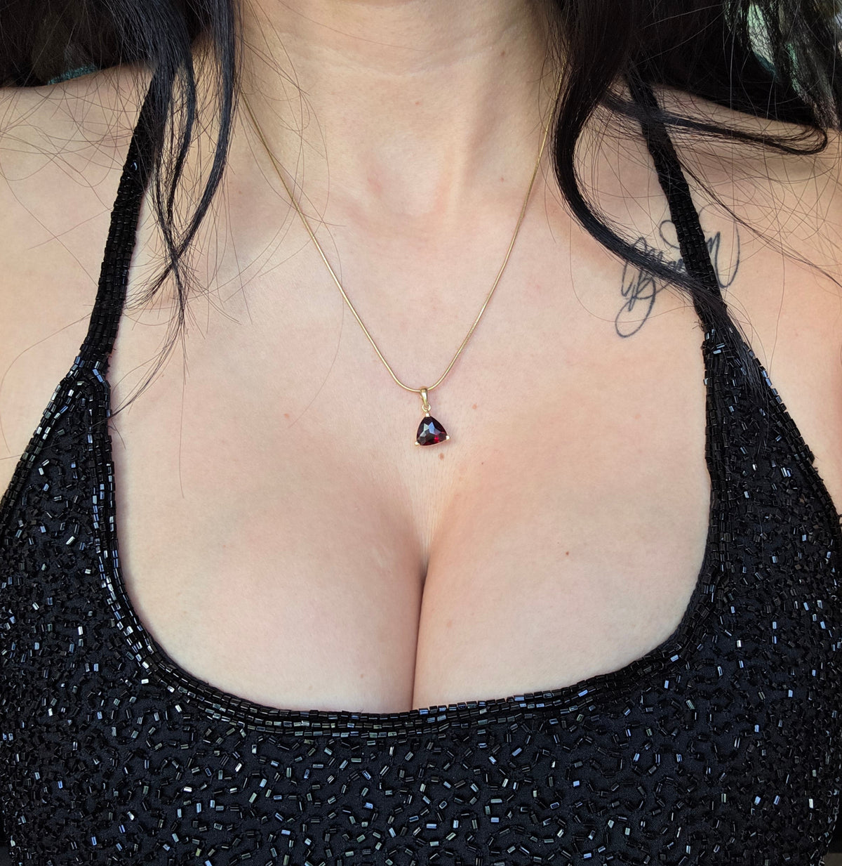 10k Gold Trillion Cut 2 Carat Garnet Solitaire Pendant (NO CHAIN)