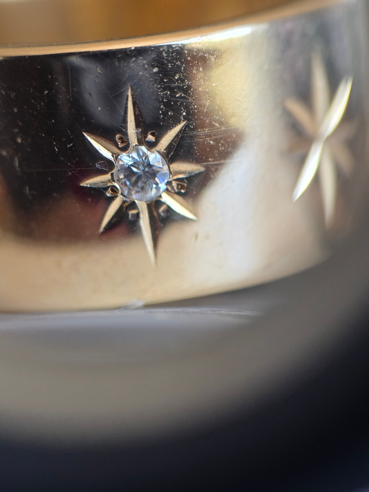 Gorgeous 14k Gold Starset Diamond Starburst Wide 10mm Chunky Cigar Band Hefty Ring Size 7