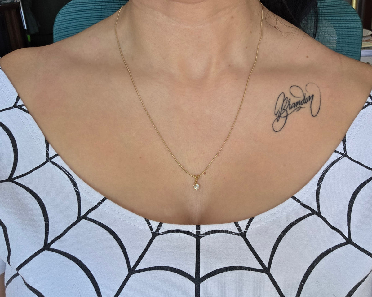 14k Gold UNOAERRE Dainty 0.8mm Snake Chain 21.5"