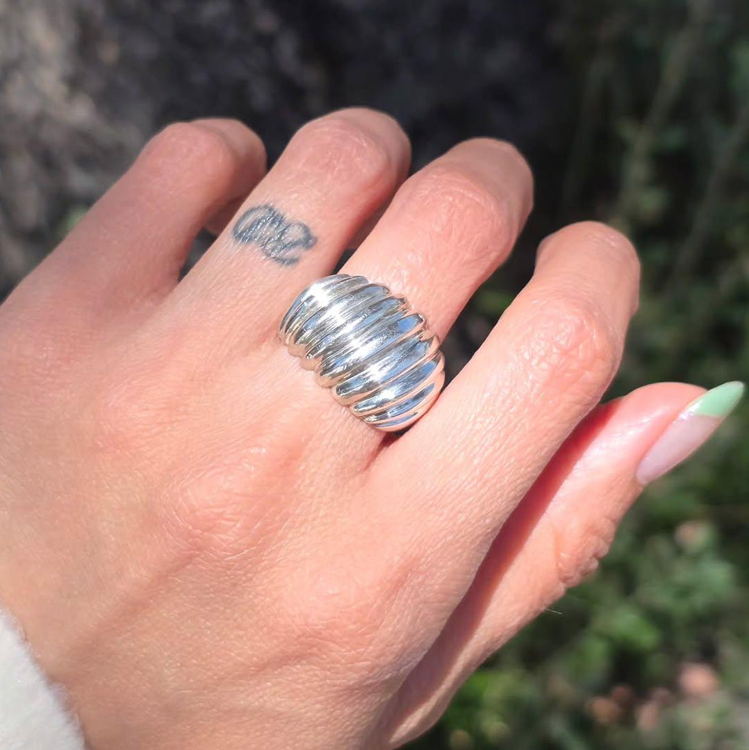 Sterling Silver Solid Domed Shrimp/Croissant Statement Ring Size 7.25