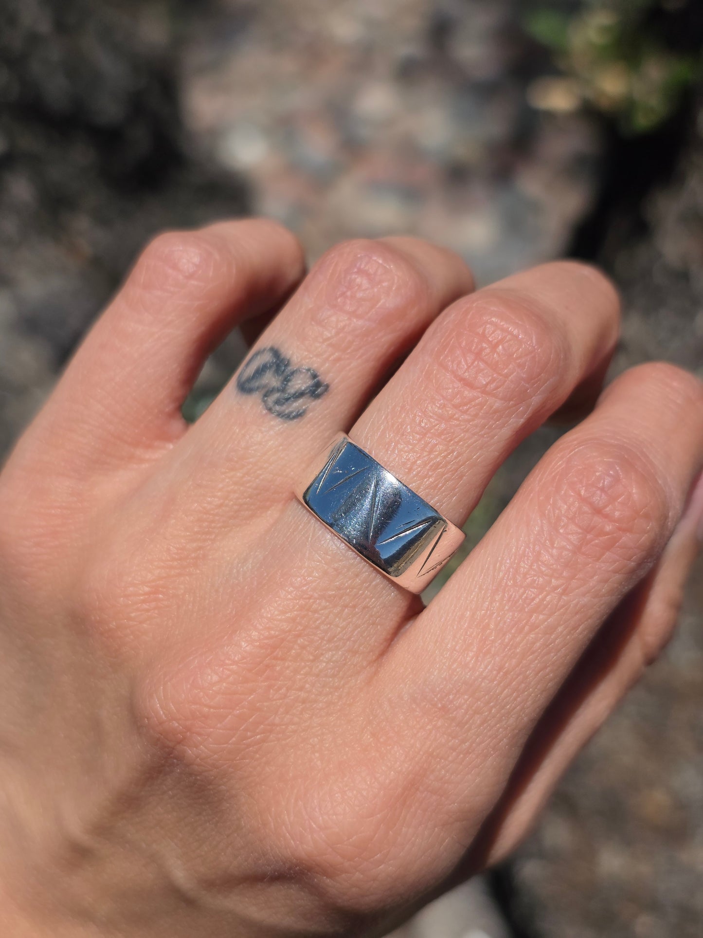 Vintage Zigzag Line Pattern Sterling Silver Cigar Band Ring Size 5.25