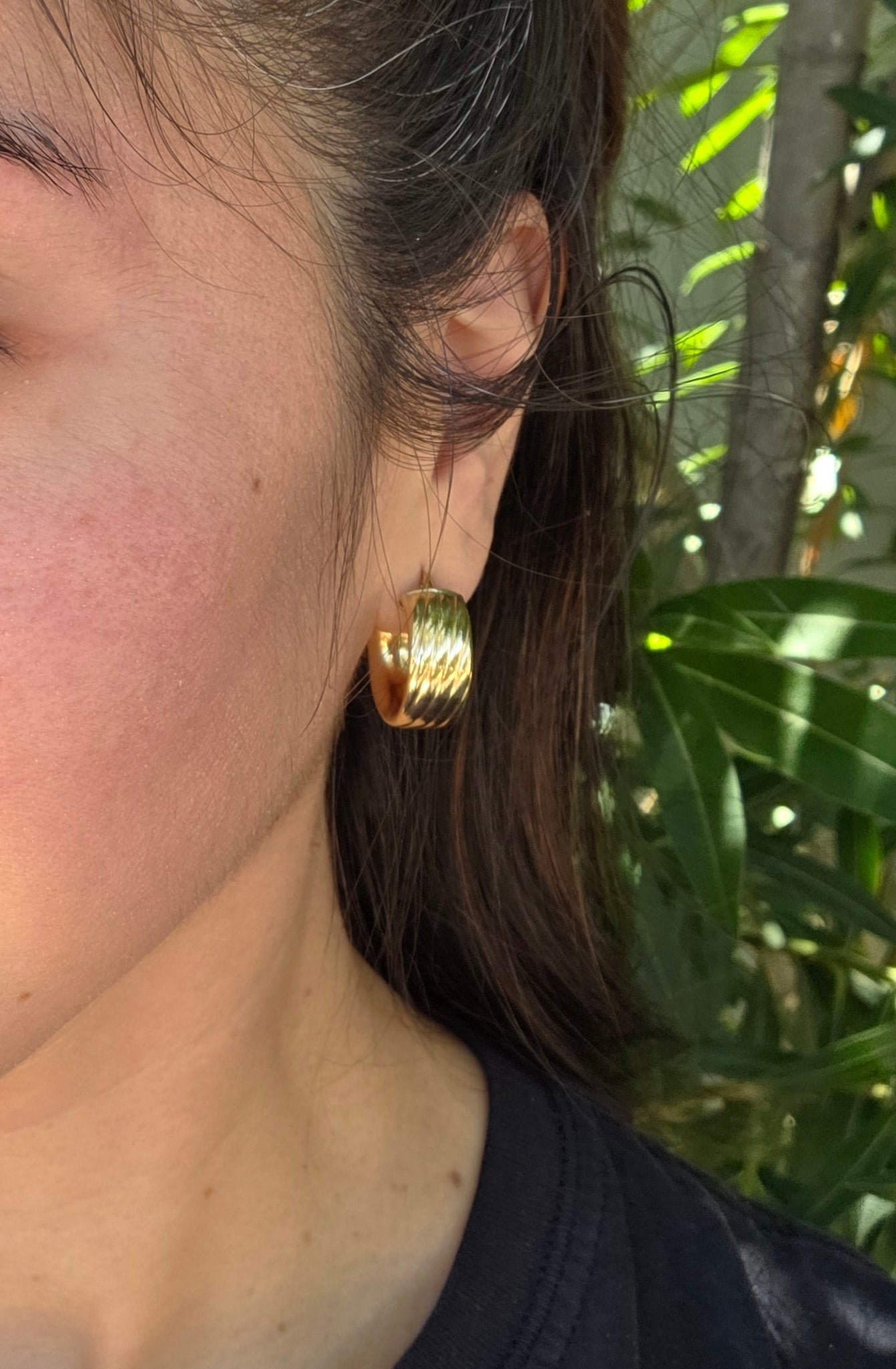 10k Gold Vintage Ribbed Chunky Hoops Earrings .8" Italian Made