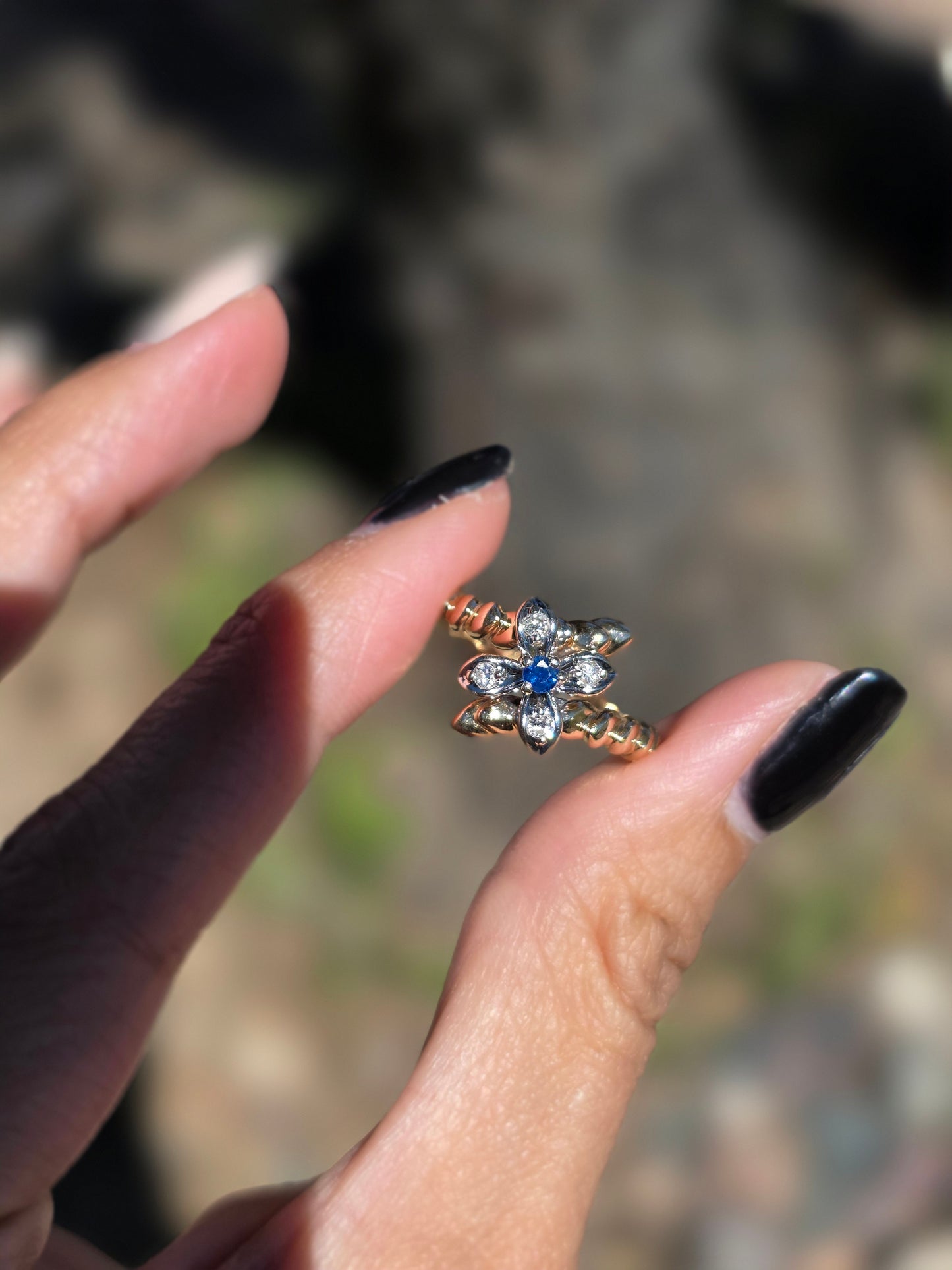 Beautiful 14k Two Toned Bypass Flower Sapphire and Diamond Ring Size 6.5