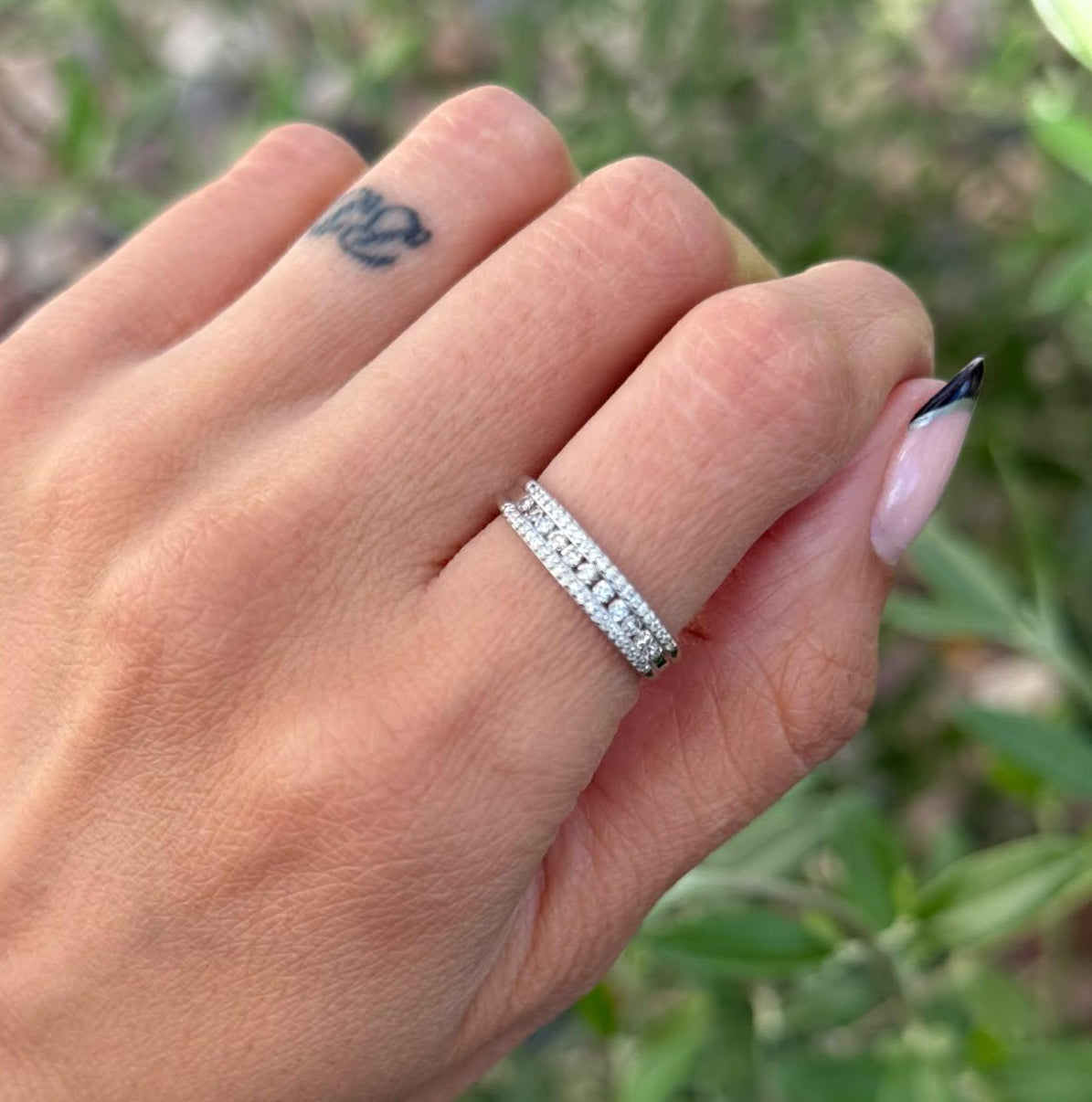Beautiful Sparkling 14k White Gold Diamond Band Size 5.5