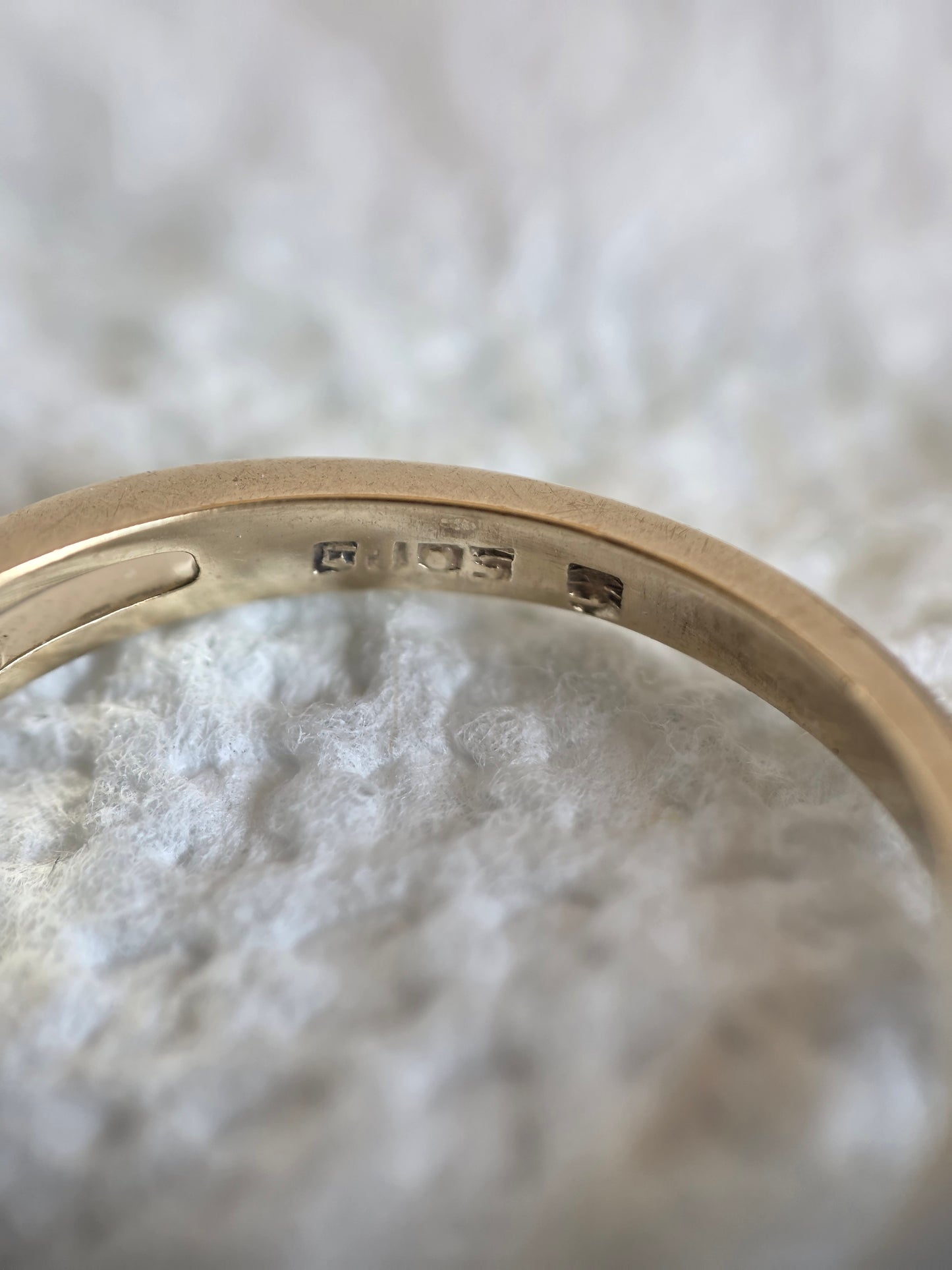 Beautiful Vintage 10k Gold Solitaire Ring Size 7