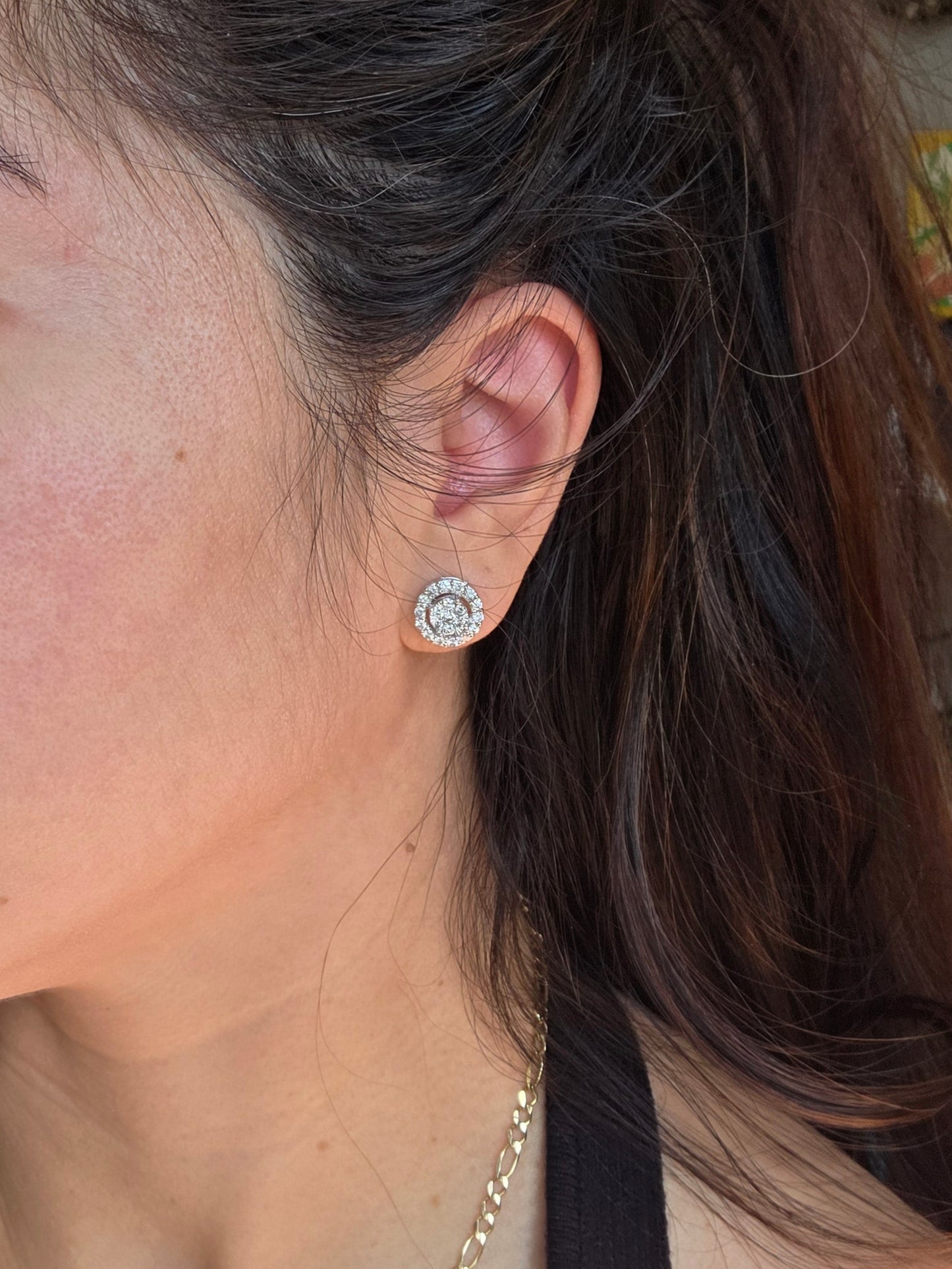 Gorgeous 10k White Gold Round Sparkling Diamond Cluster .68ctw Stud Earrings