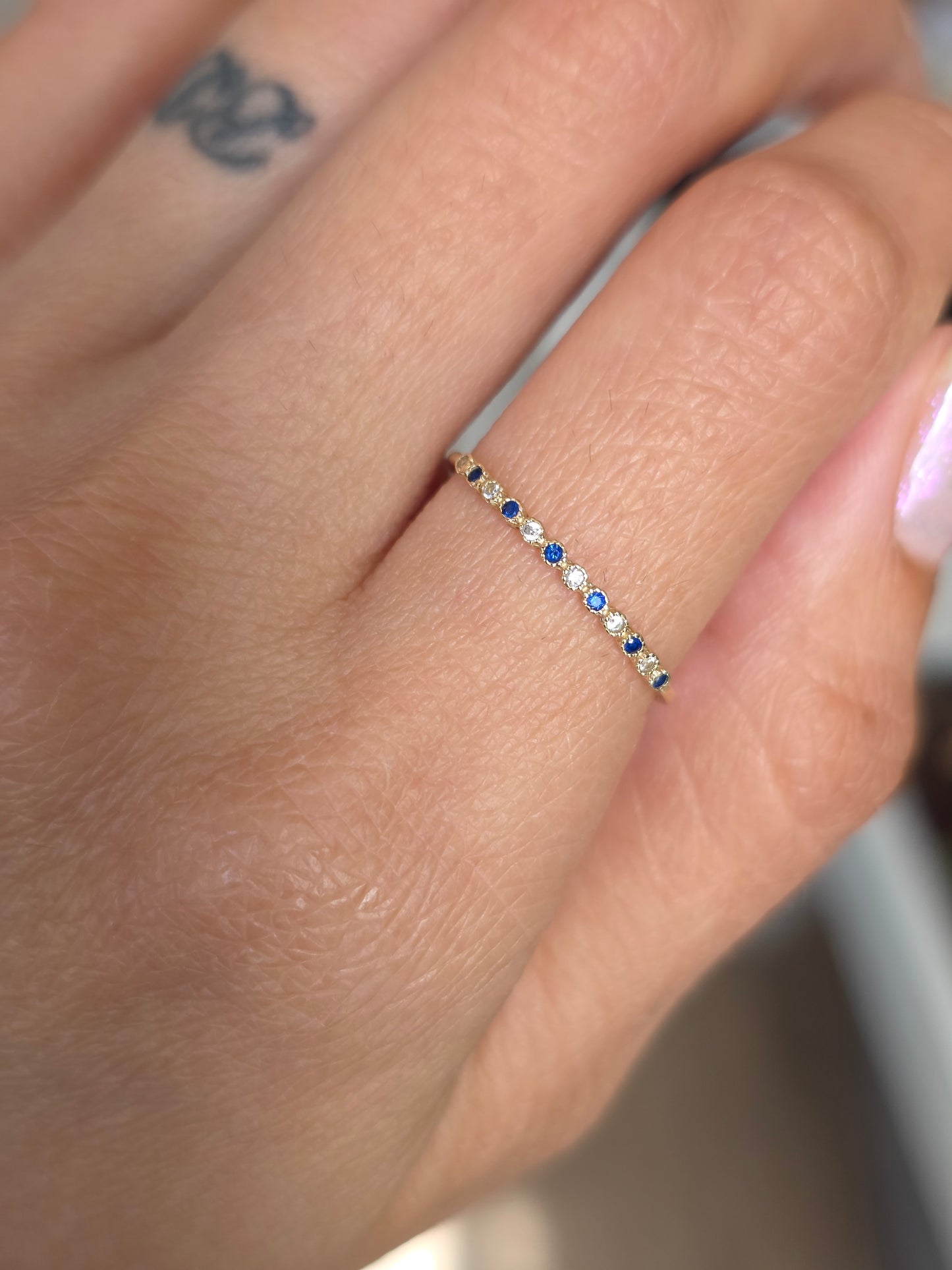 14k Gold Bezel Set Blue Spinel & White Gemstone Dainty Band Stacker Ring Size 6.75
