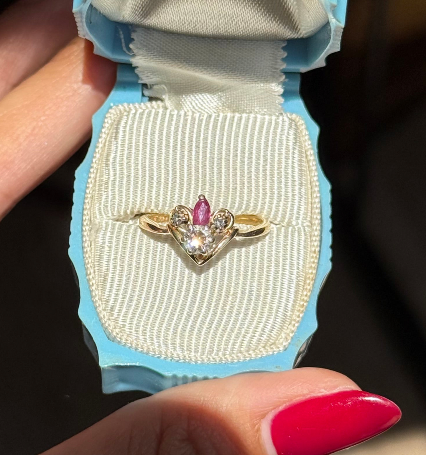 Adorable “Minnie Mouse” 14k Gold Quarter Carat Diamond & Ruby .40tcw Ring Size 5