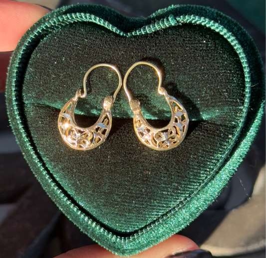 Lovely 10k Gold 3/4” Basket Style Hoop Earrings