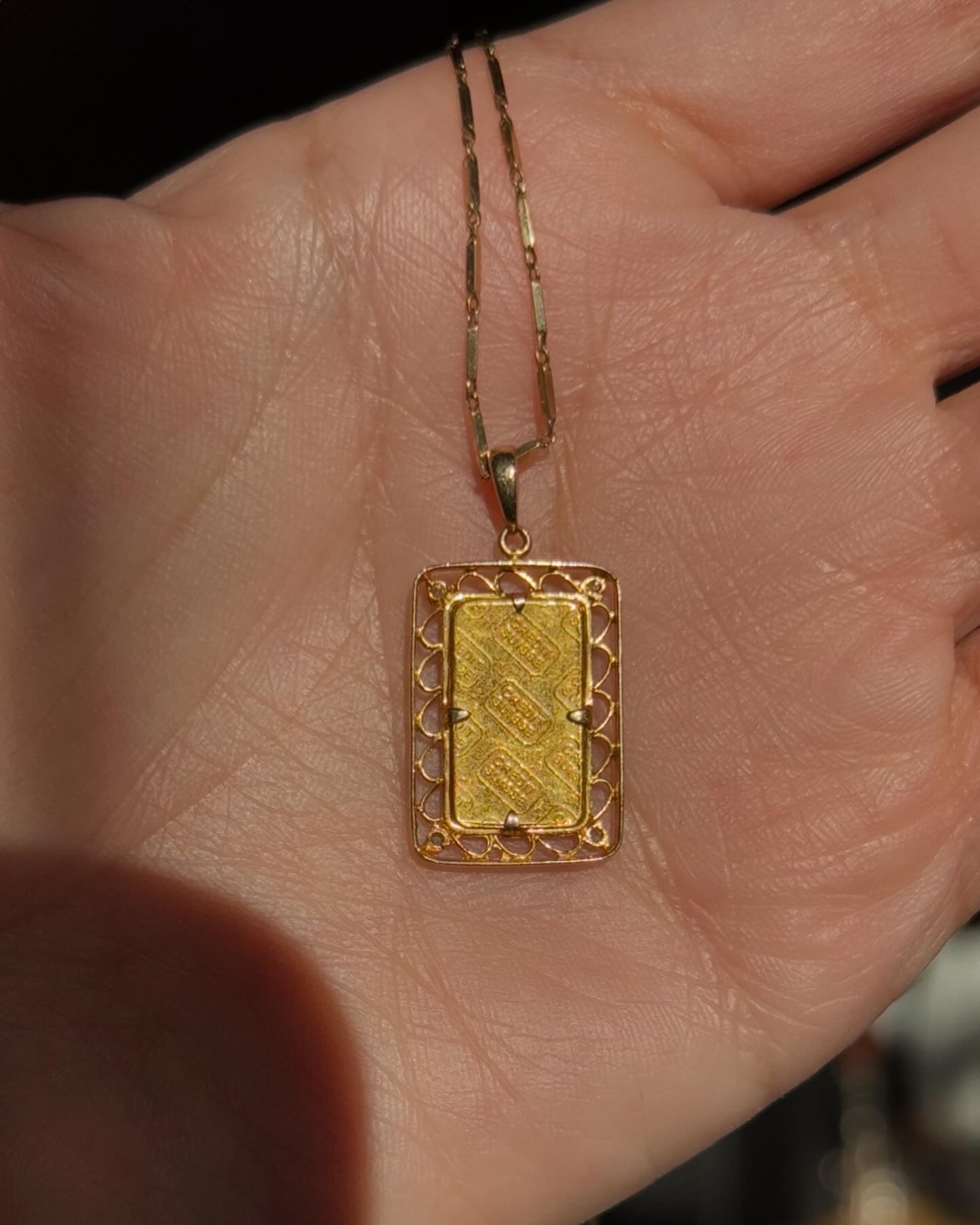 24k Credit Suisse 1g Fine Gold 999.9 Mini Gold Bar In 14k Frame Diamond Pendant (NO CHAIN)