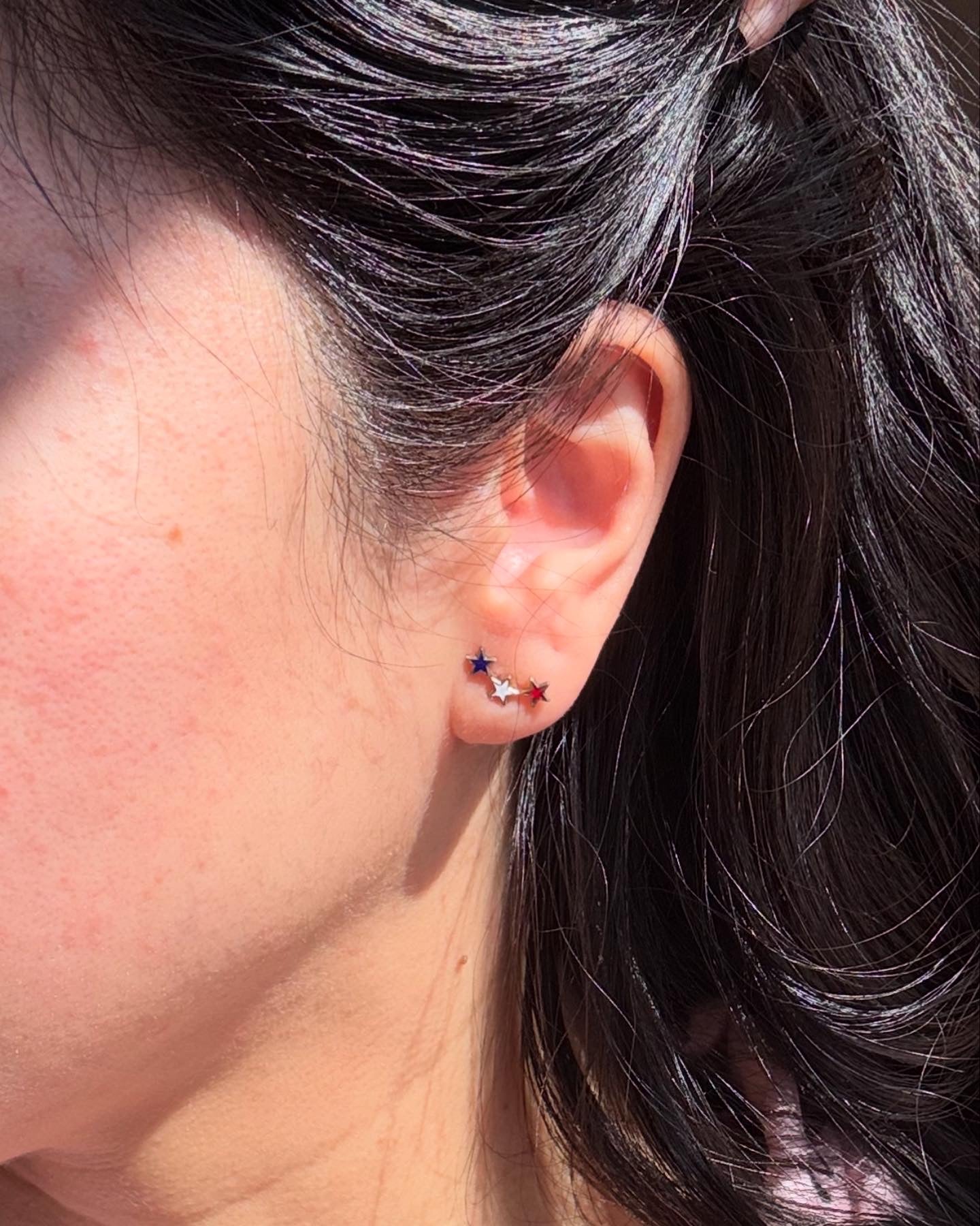 Lovely 14k Gold Red White & Blue Enamel Star Ear Climber Stud Earrings