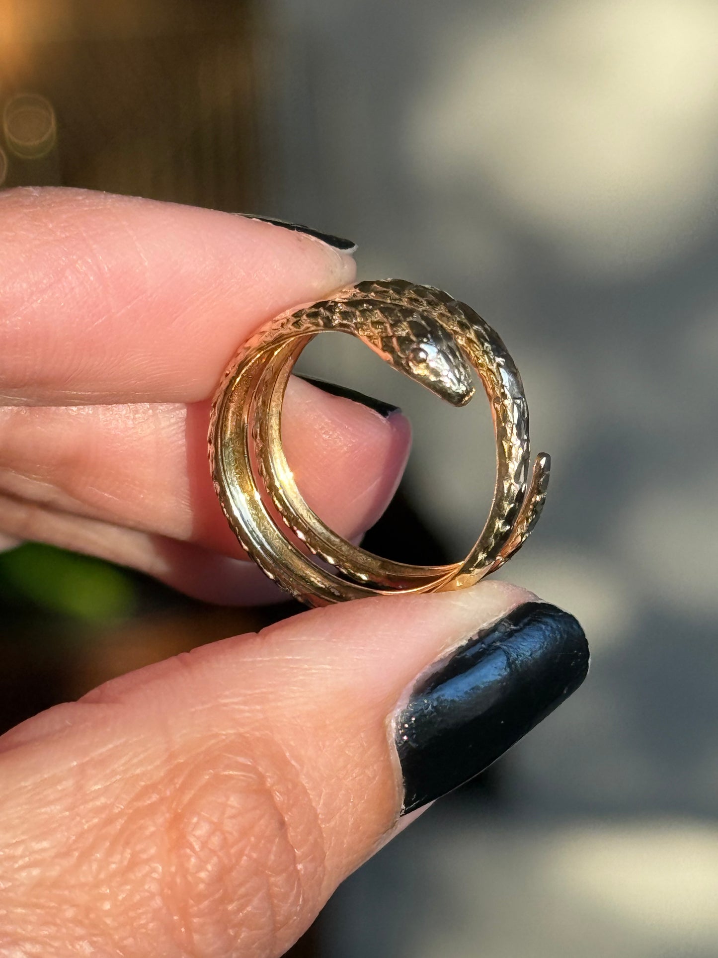 Awesome 18k Gold Textured Wrap Style Snake Ring