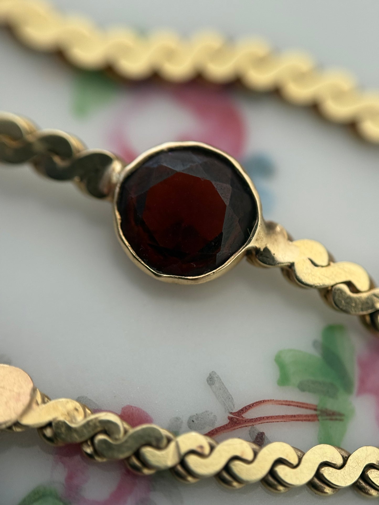 Lovely 14k Gold 3 Carat Bezel Set Round Garnet Serpentine Solid Collar Necklace 16"