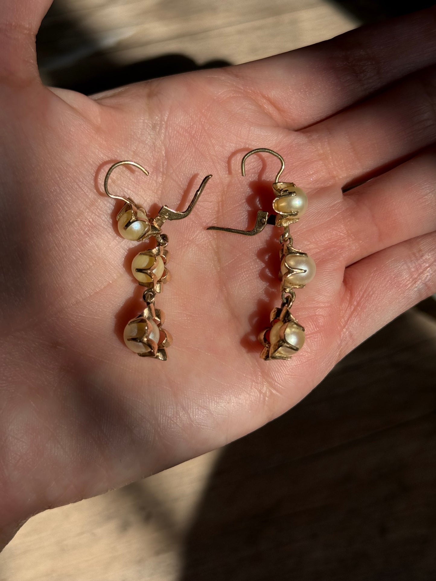 Vintage 14k Gold Buttercup Set Pearl Dangle Earrings