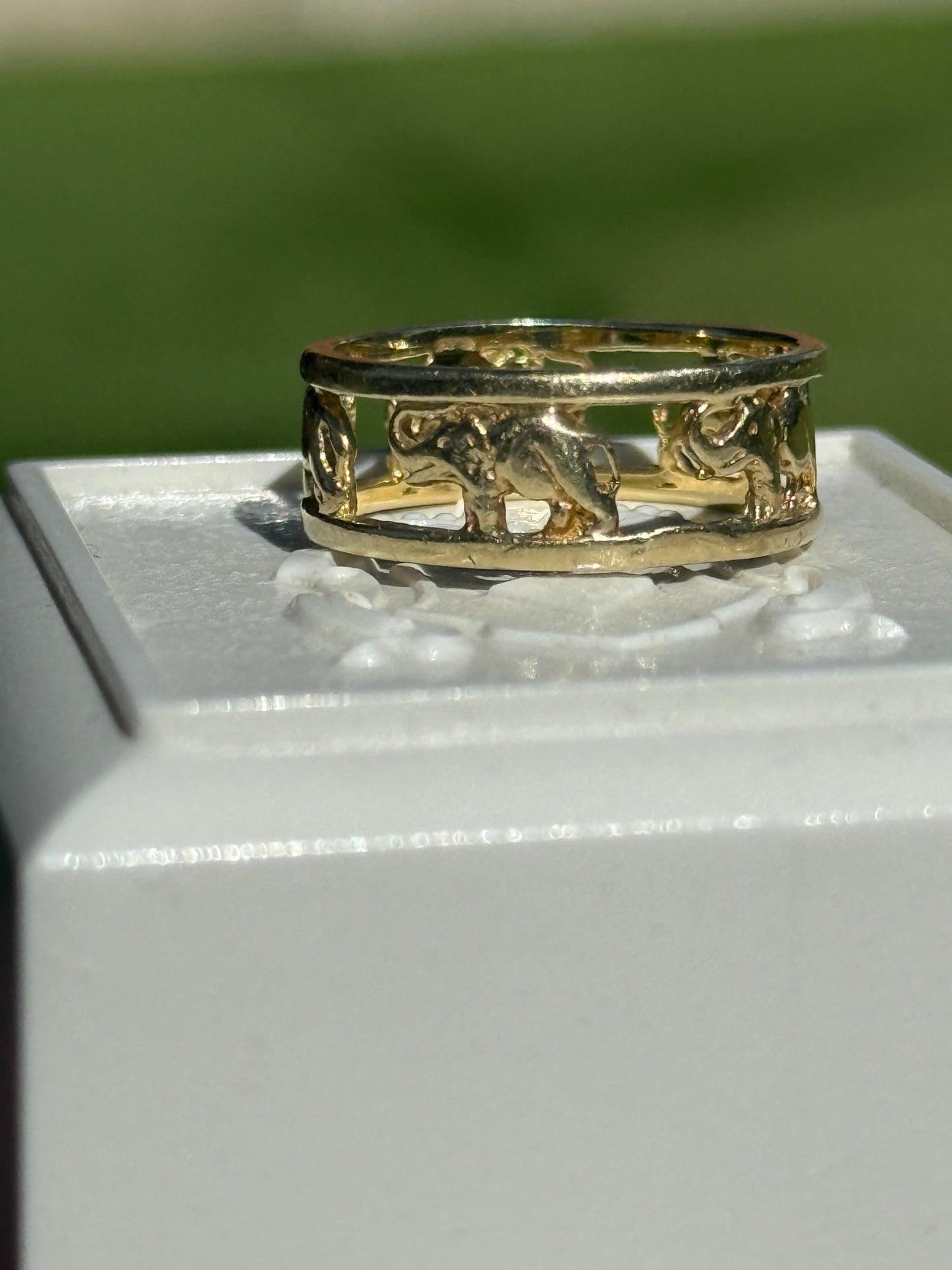 Awesome 14k Elephant Eternity Band Size 7.25