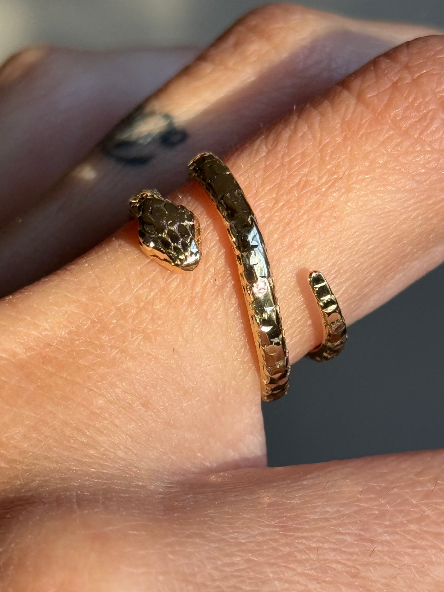 Awesome 18k Gold Textured Wrap Style Snake Ring