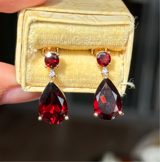 Beautiful 10k Gold Tear Drop 4.22tcw Garnet and Diamond Dangle Earrings
