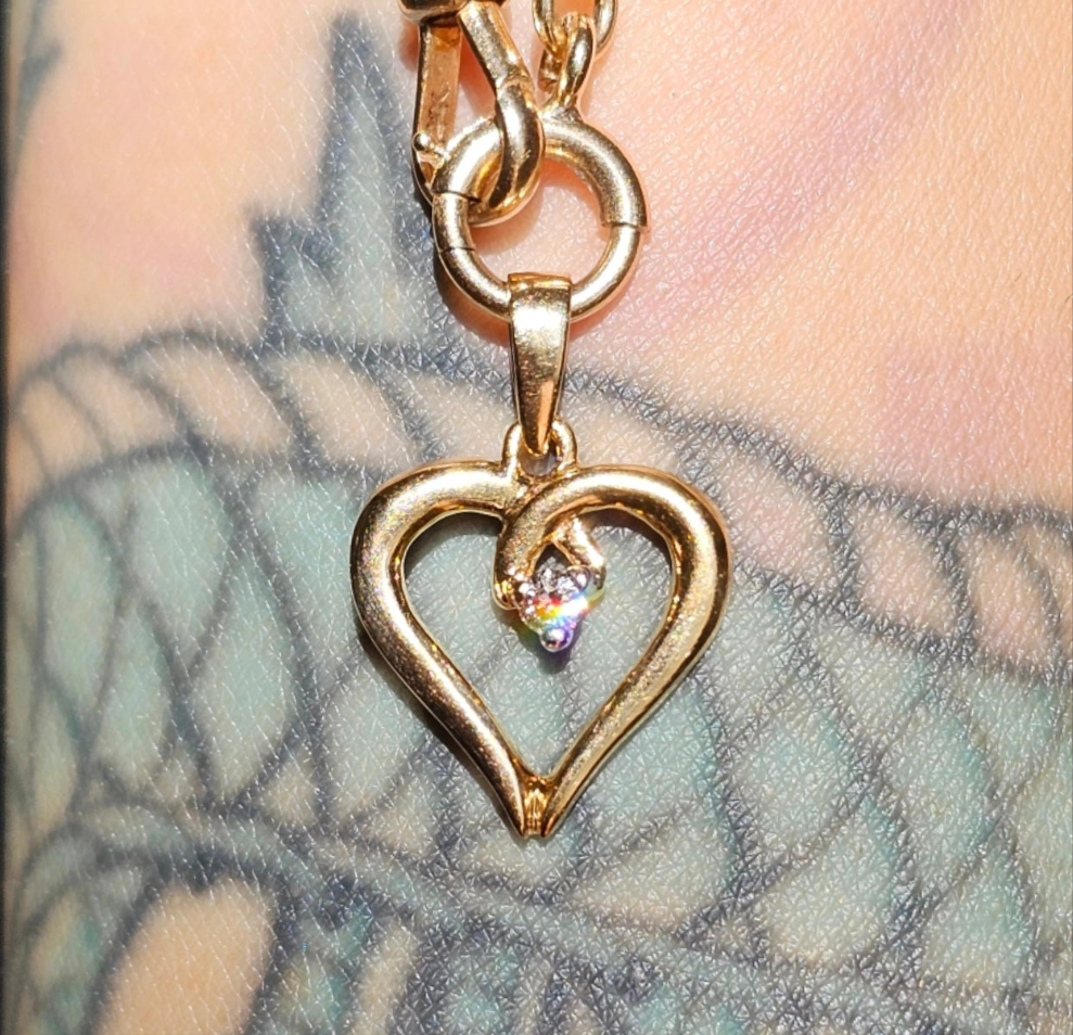 14k Gold Diamond Heart Pendant (NO CHAIN)