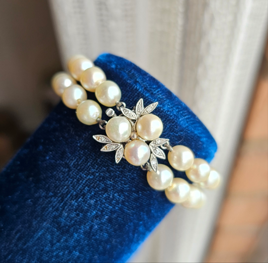 Lovely Vintage Double Strand Pearl Bracelet 7" White Gold Diamond Clasp