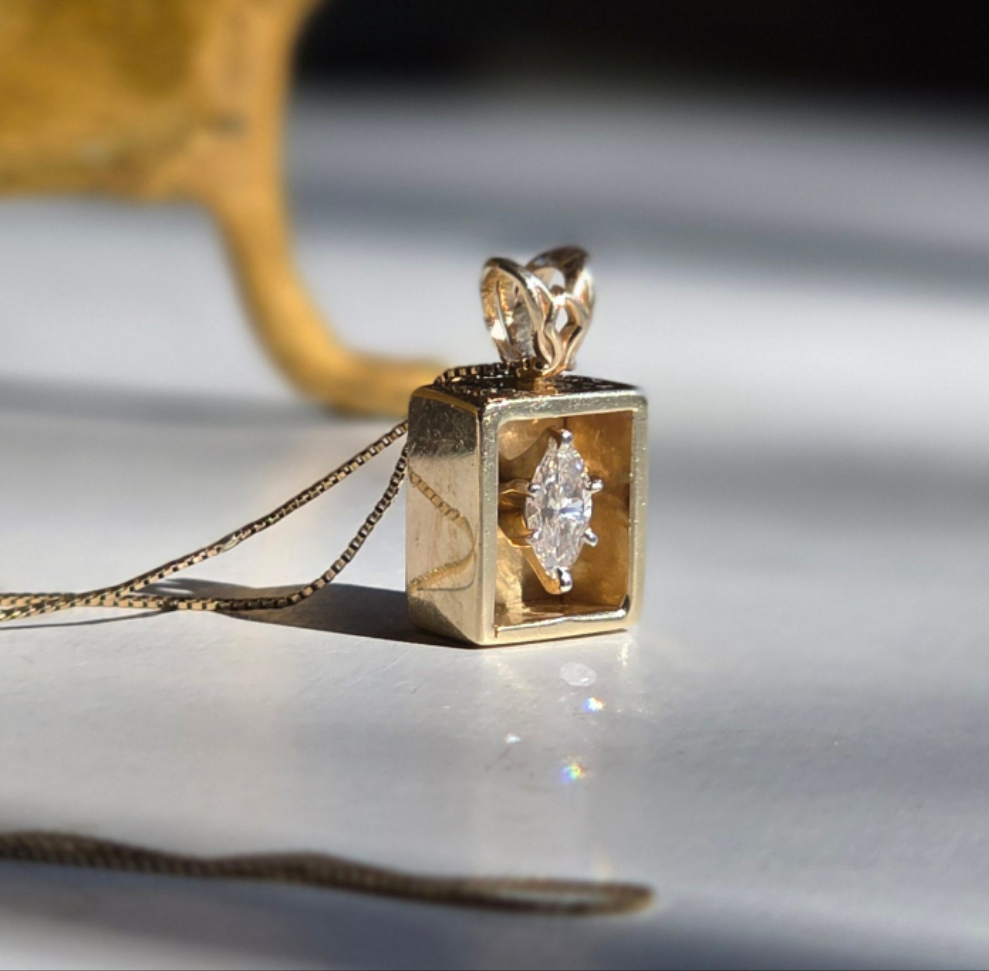 Gorgeous 14k Solid Gold Hefty Shadow Box Framed Marquise Diamond Pendant With Dainty Box Chain 18"