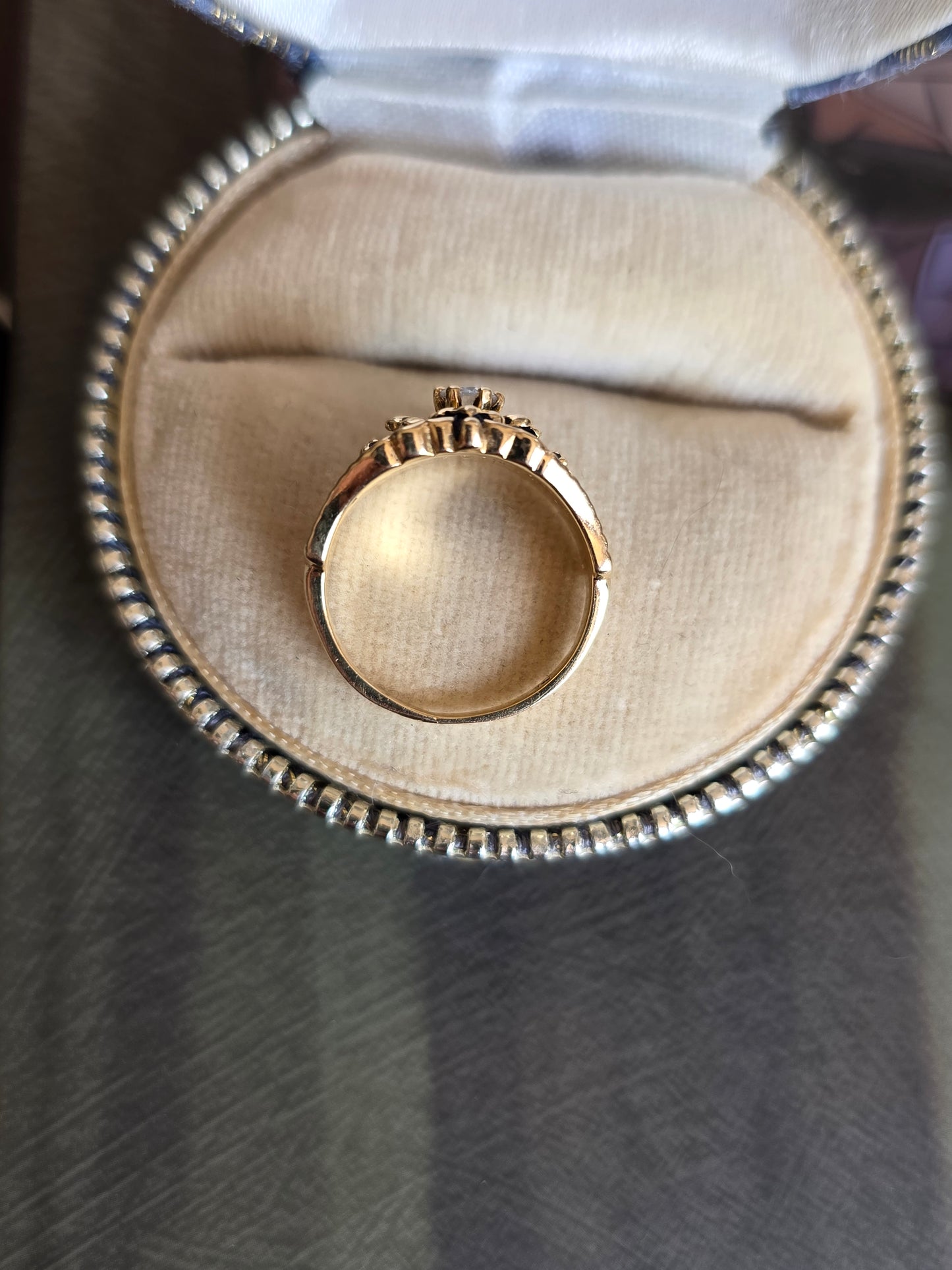Awesome 14k Gold Diamond Blacked Out Oxidized Flower Statement Ring Size 4.5