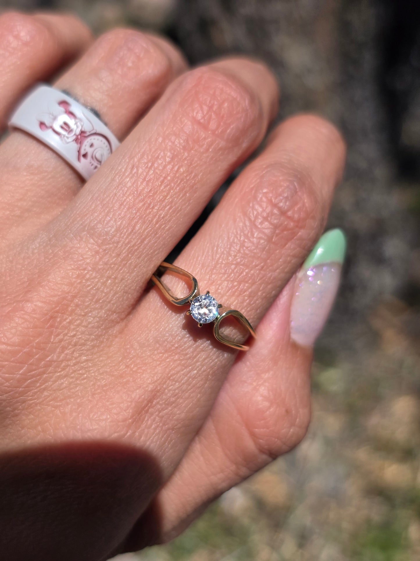 Beautiful Vintage 10k Gold Solitaire Ring Size 7