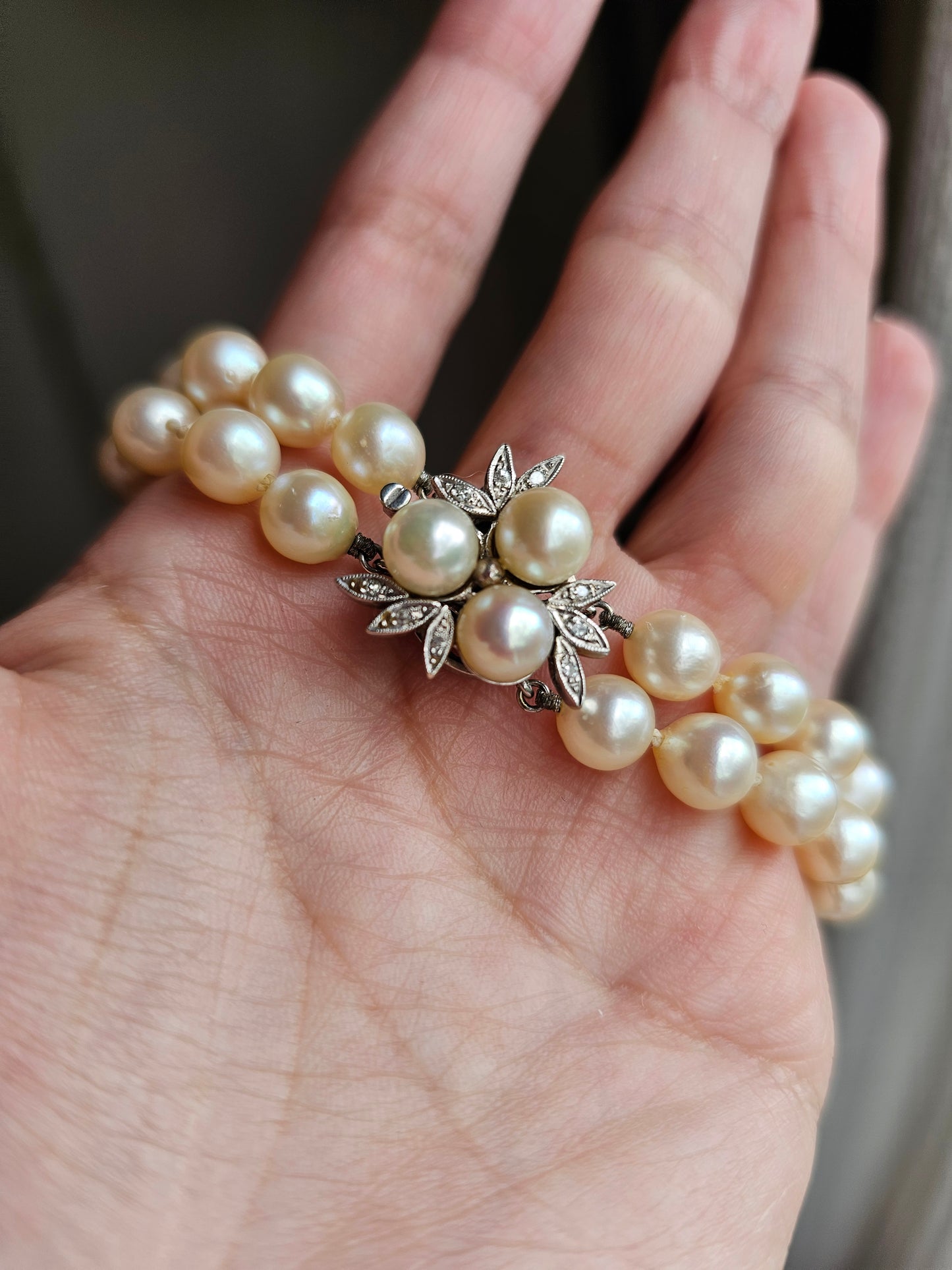 Lovely Vintage Double Strand Pearl Bracelet 7" White Gold Diamond Clasp