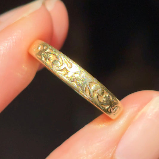14k Vintage Floral Band Size 6