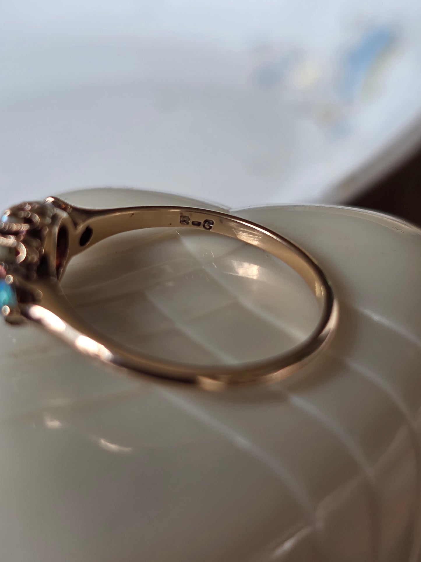 Beautiful Vintage 10k Rose Gold Opal and Seed Pearl Ring Size 6