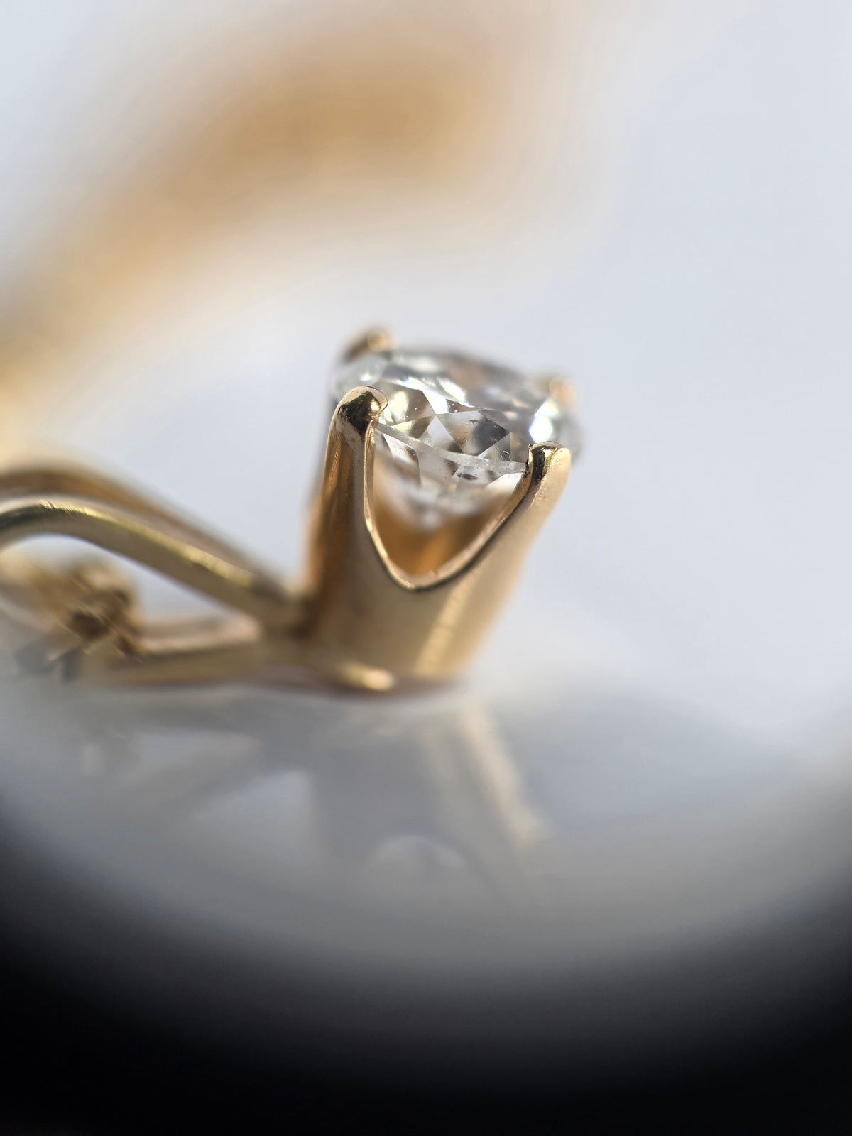 Classic 14k Natural Round 4.2mm Diamond Solitaire Pendant (NO CHAIN)