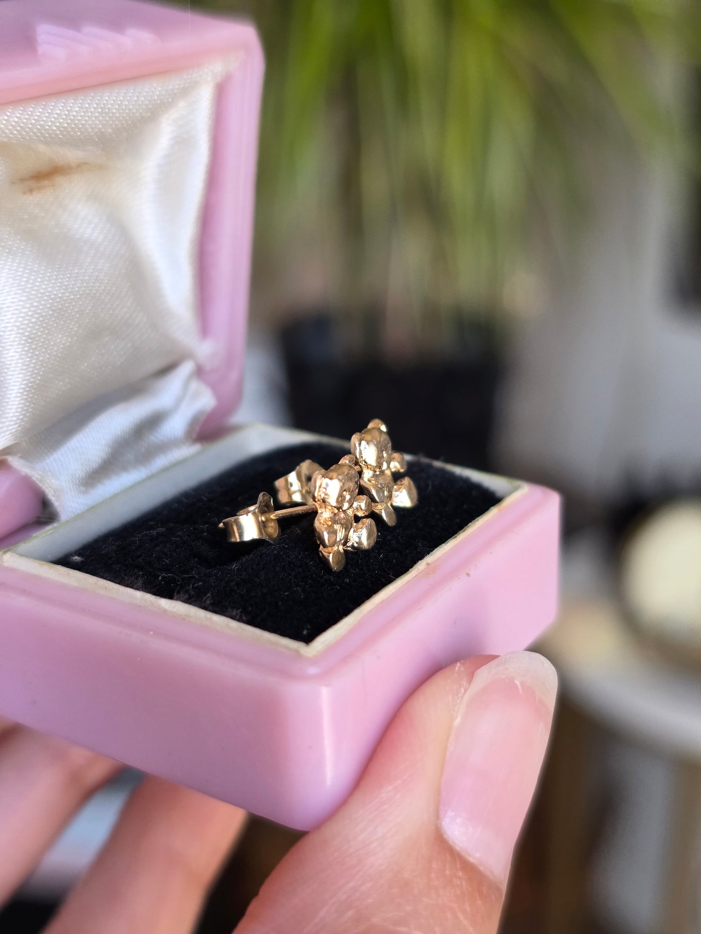 Pretty 14k Gold Teddy Bear Dainty Stud Earrings