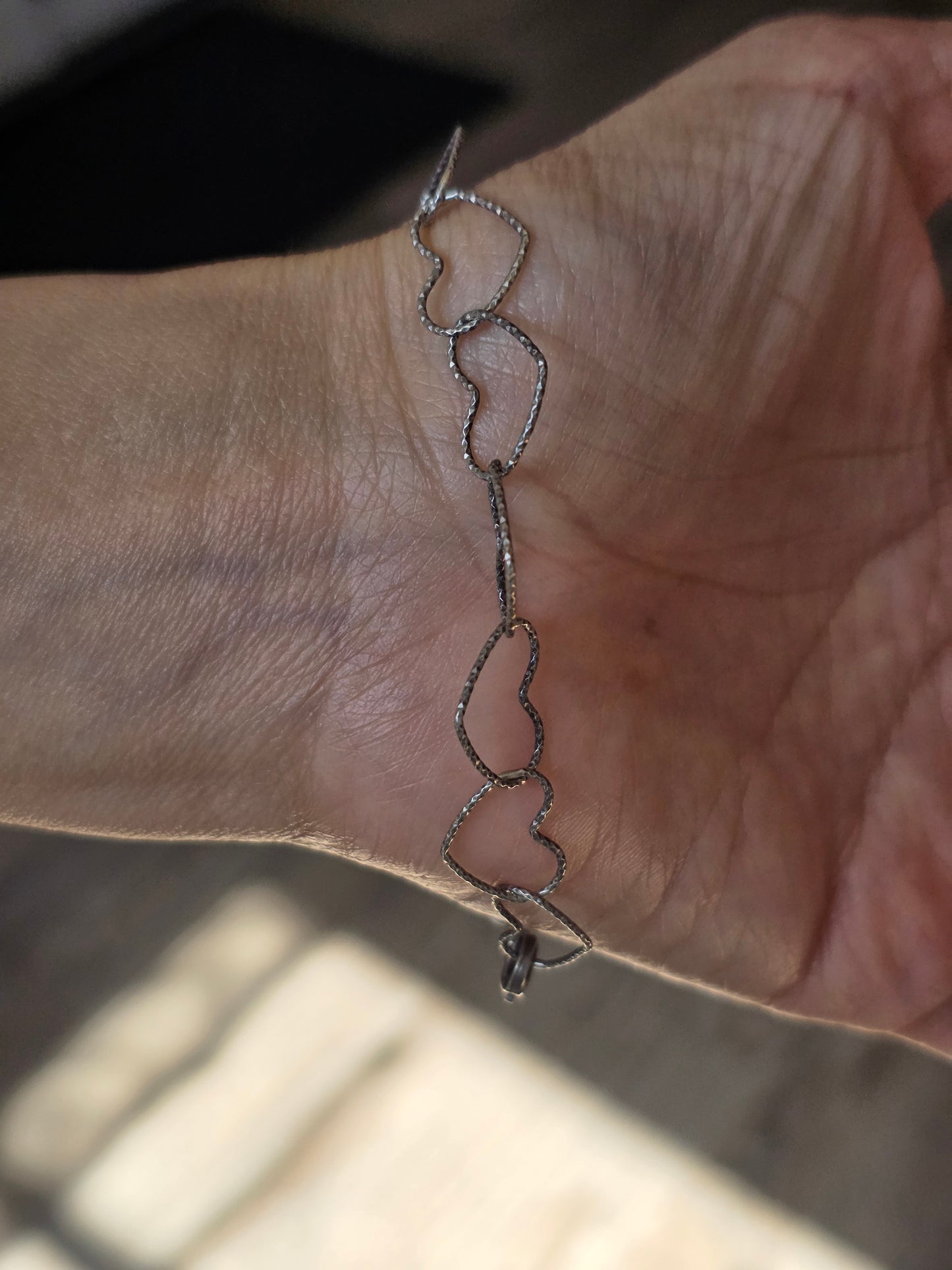 Pretty Sterling Silver Open Heart Link Textured Lightweight Bracelet 7.5"
