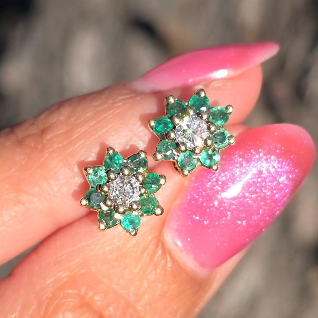 Gorgeous 18k Gold Natural Emerald and Diamond Cluster Flower Stud Earrings