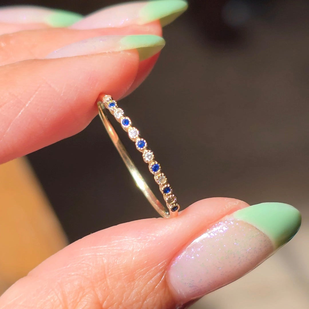 14k Gold Bezel Set Blue Spinel & White Gemstone Dainty Band Stacker Ring Size 6.75