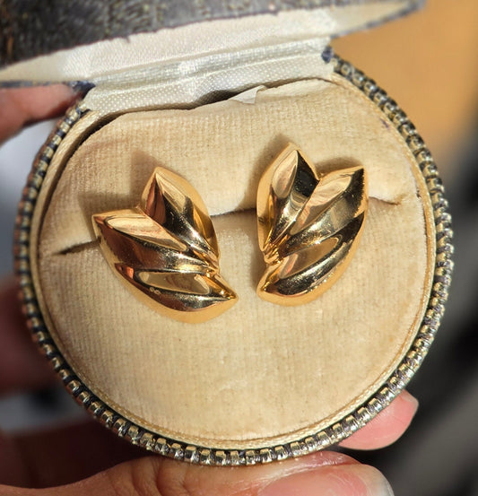 Lovely 14k Gold Vintage Statement Croissant/Fan Style Fashion Earrings