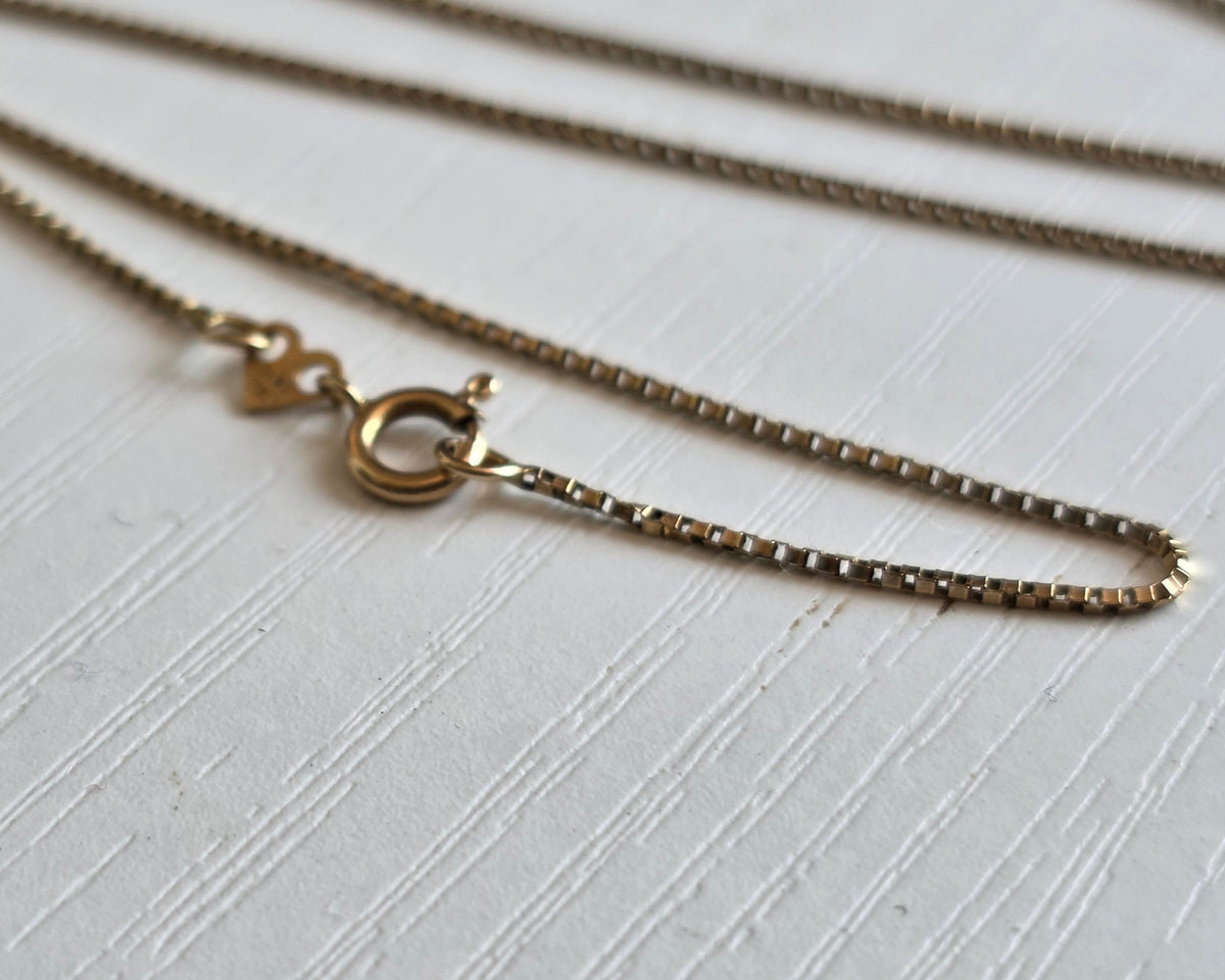 Vintage 14k Italian Gold Delicate Box Chain Necklace | 24"