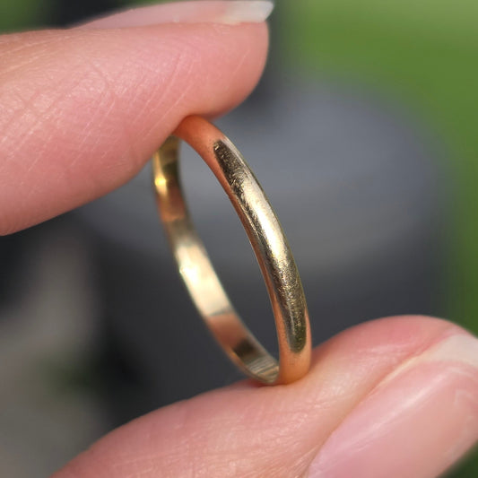 Classic 10k Gold Polished Simple Wedding Band or Stacker Band Size 5.25