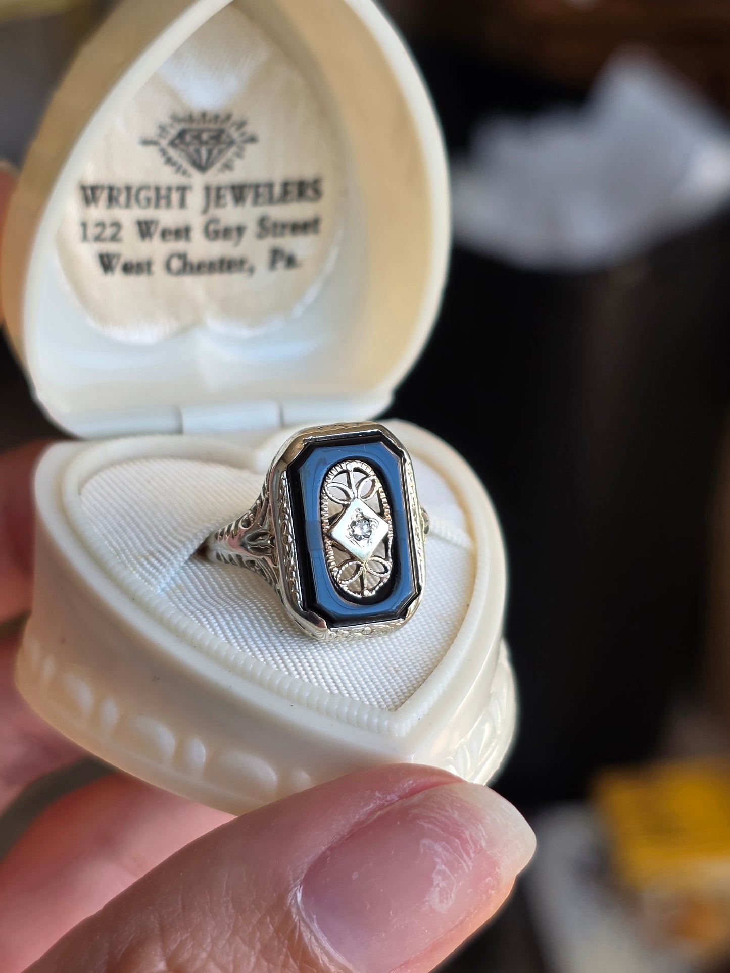 Vintage 10k White Gold Art Deco Style Onyx Shadowbox Diamond Accented Ring Size 4.5