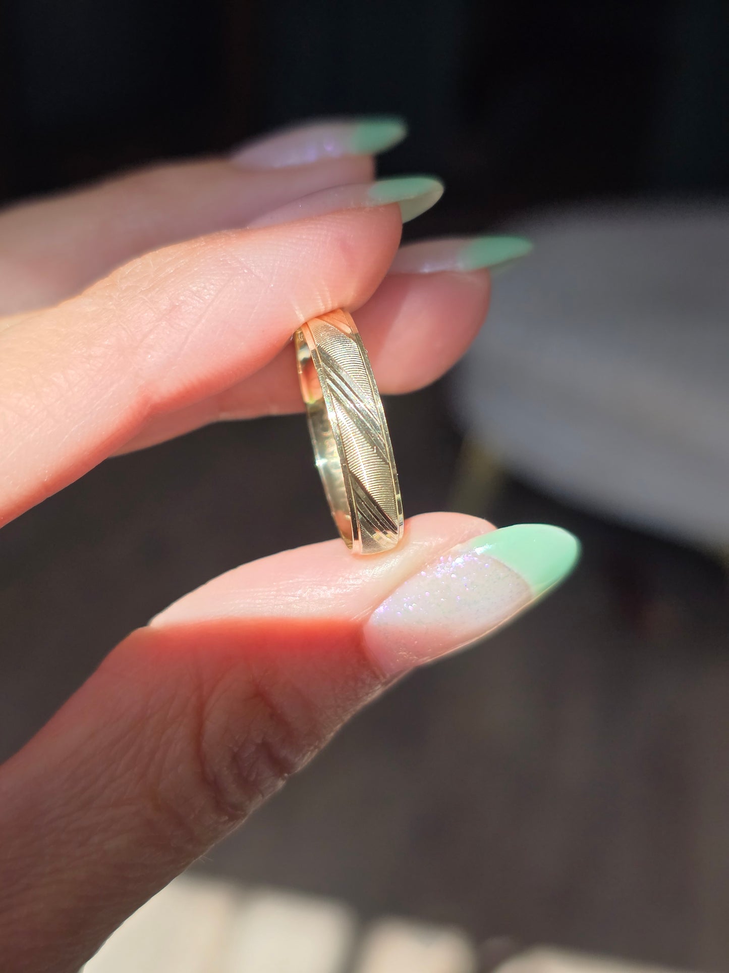 Pretty 10k Gold Diamond Cut Textured 4.1mm Wide Band Size 8.25