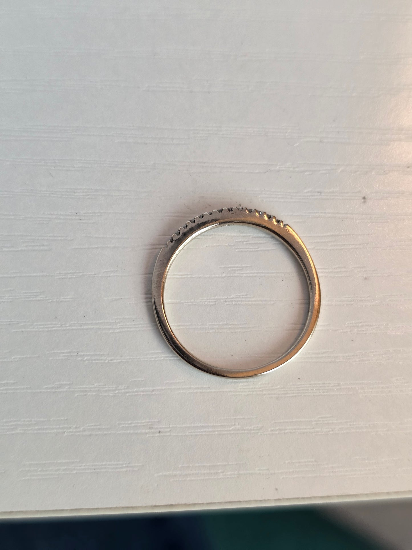10k Gold Diamond Curved Skinny Stacker Band Ring Size 7