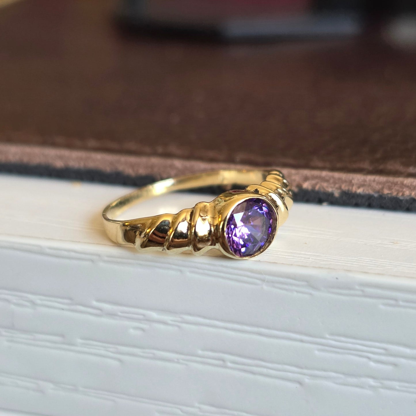 Adorable 10k Gold Purple Stone Pinky / Midi / Baby Ring Size 1.75