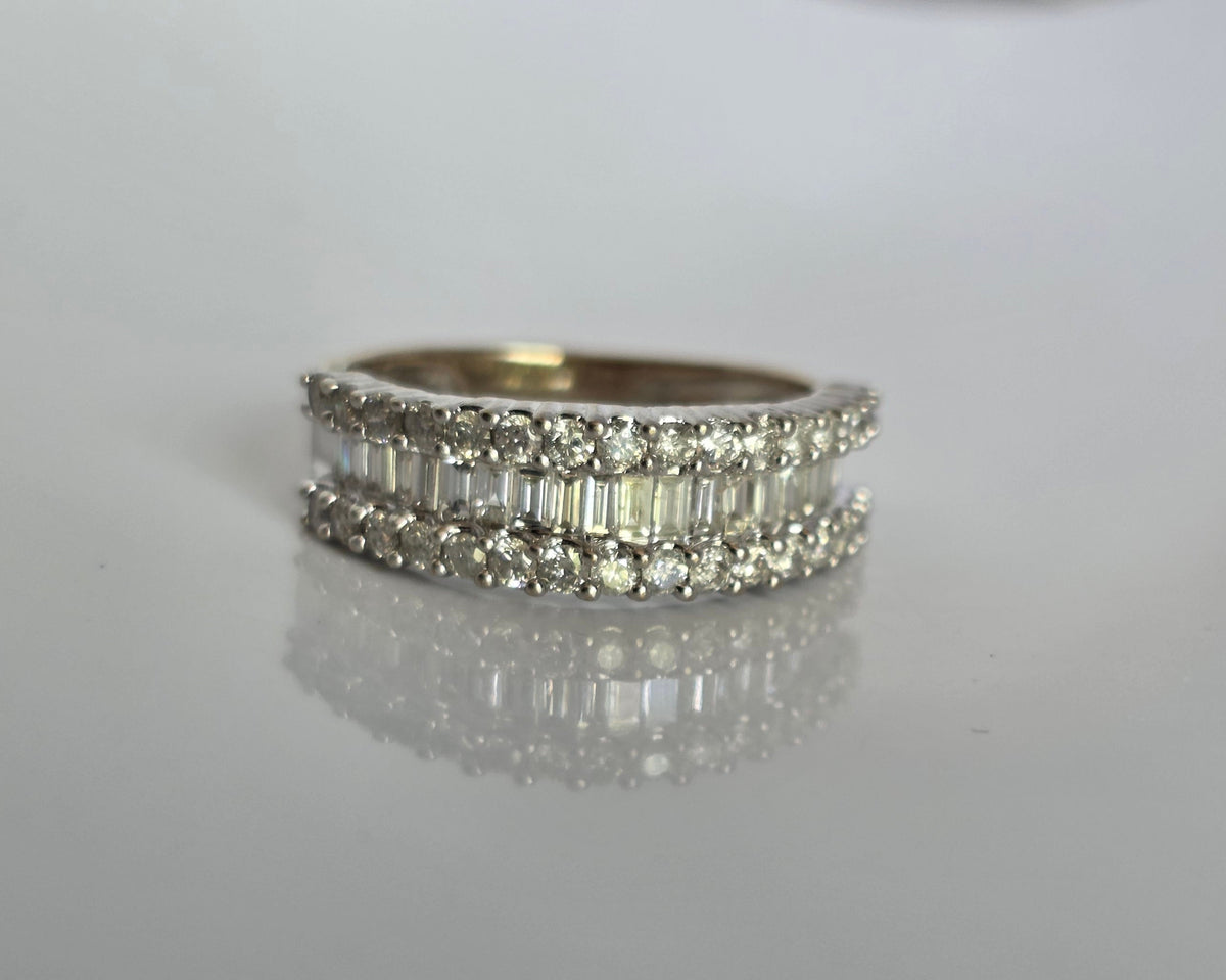 Stunning 1 Carat Total 14k White Gold Baguette Channel Set Diamond Band Size 5.25