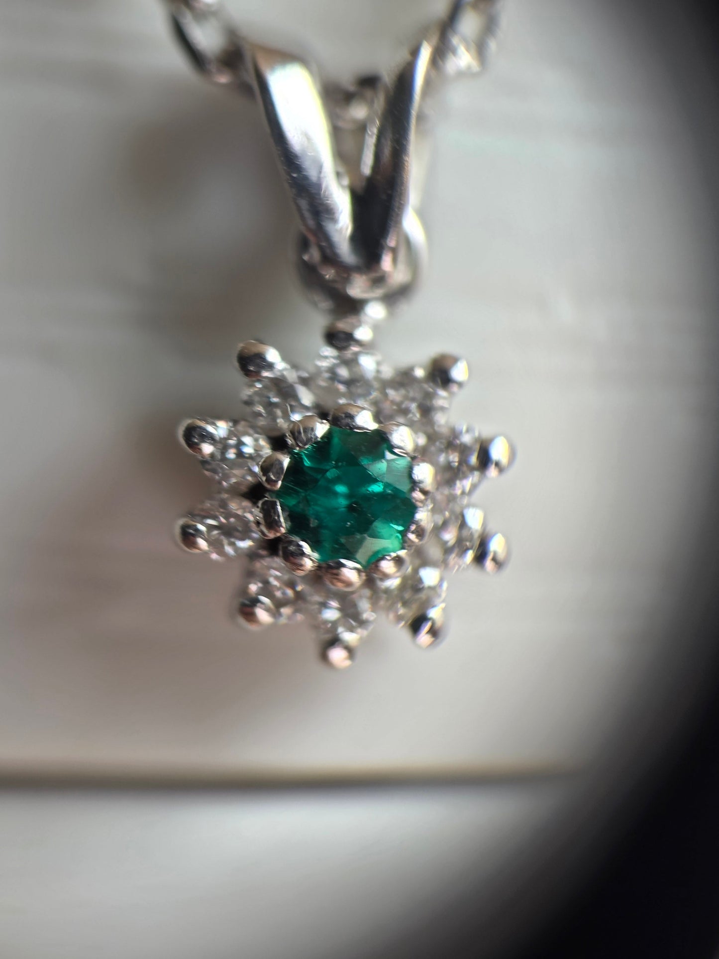 Gorgeous 18k White Gold Minimal Elegant Emerald Diamond Dainty  Pendant Necklace With Adjustable Biker Link Chain 16"/17"