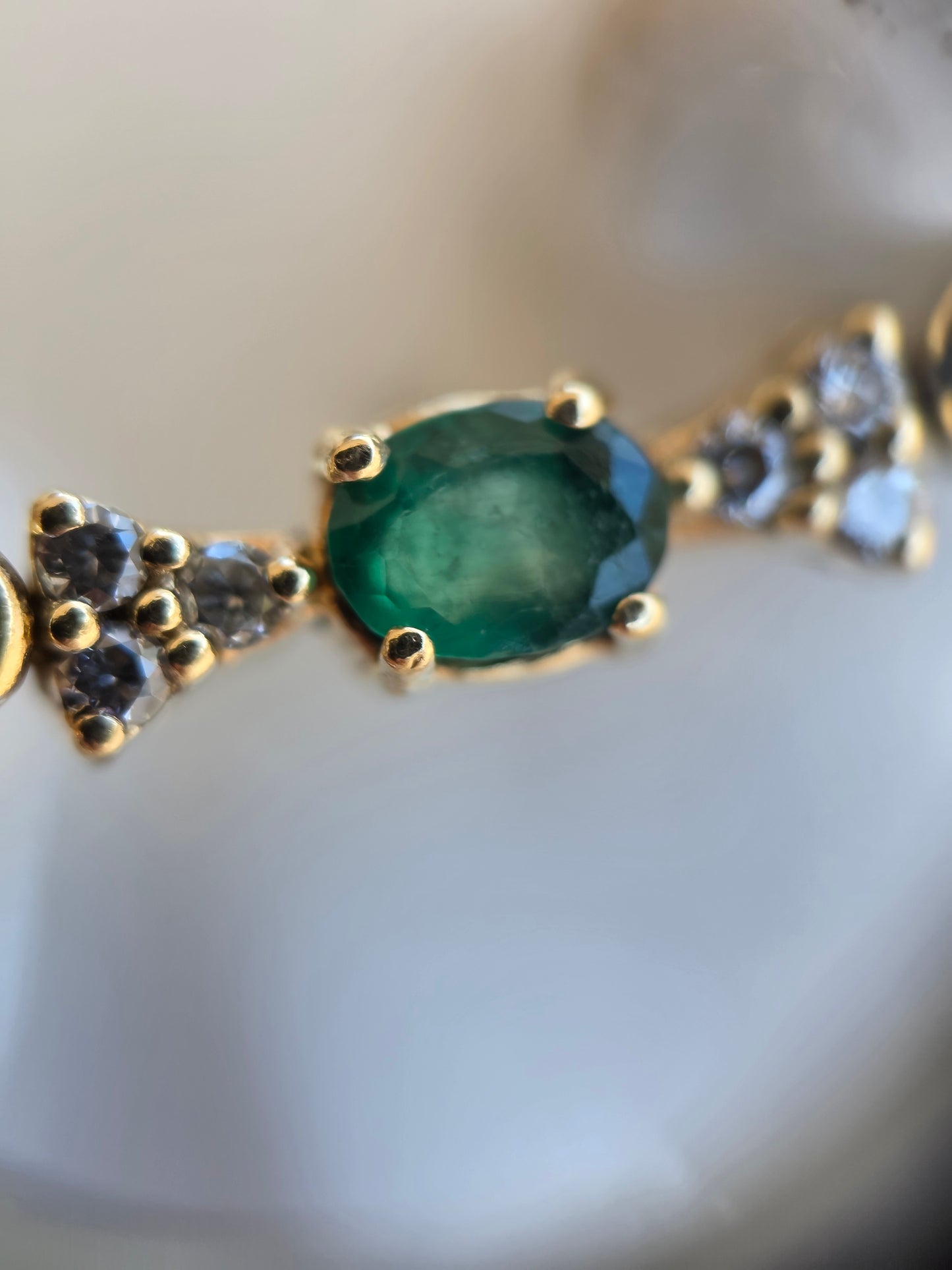 Gorgeous 18k Gold 4.85TCW Emerald Diamond Tennis Bracelet 7"