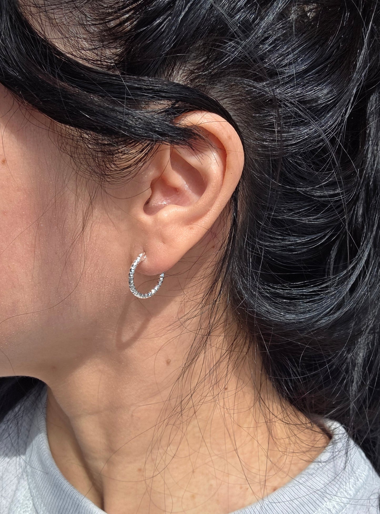 Small 16.6mm Textured Diamond Cut Hoops Earrings