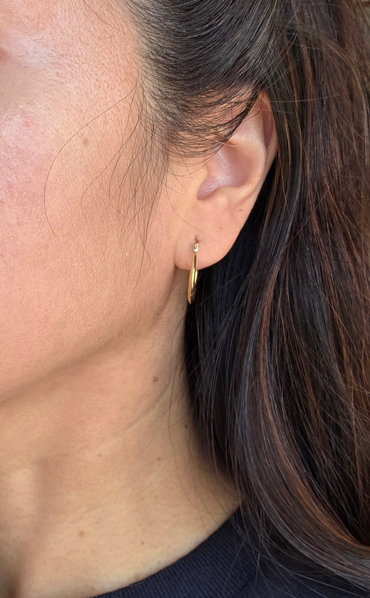 Adorable 14k Gold 3/4" Small Lightweight Heart Hoops