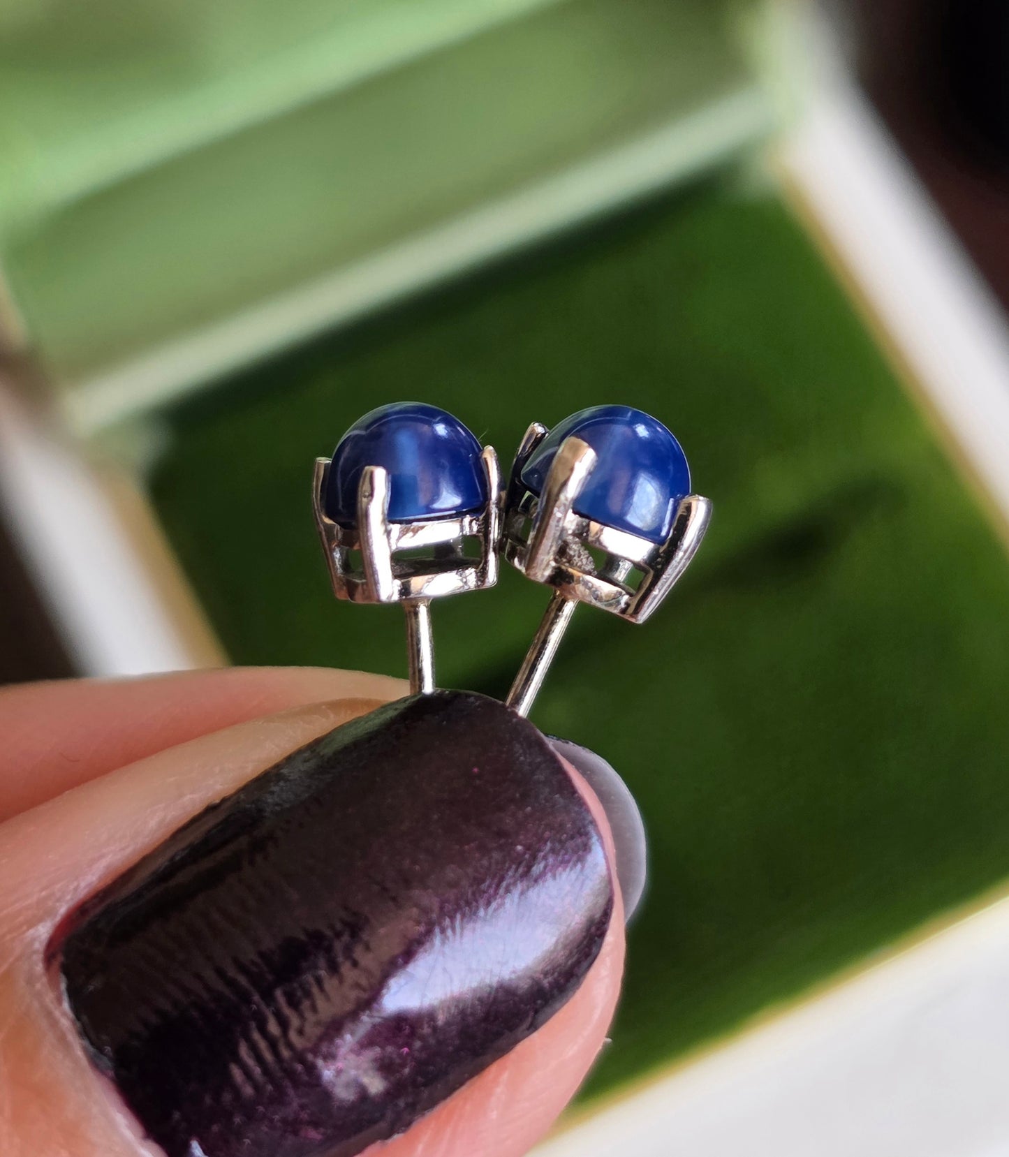 Beautiful 14k White Gold 5mm Star Sapphire Studs Earrings
