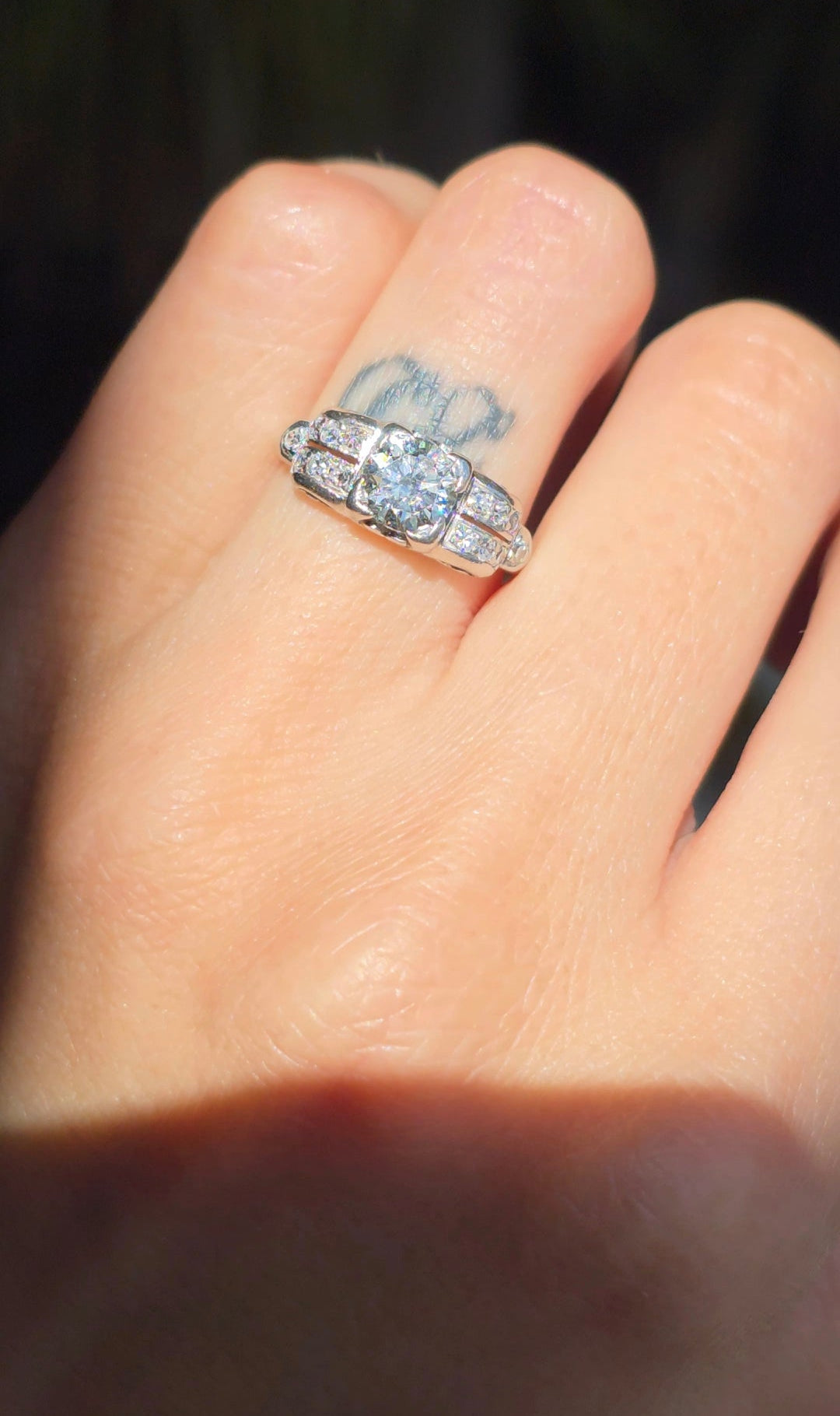 Stunning 1.0CTW OEC Art Deco Style Platinum Diamond Ring Size 4